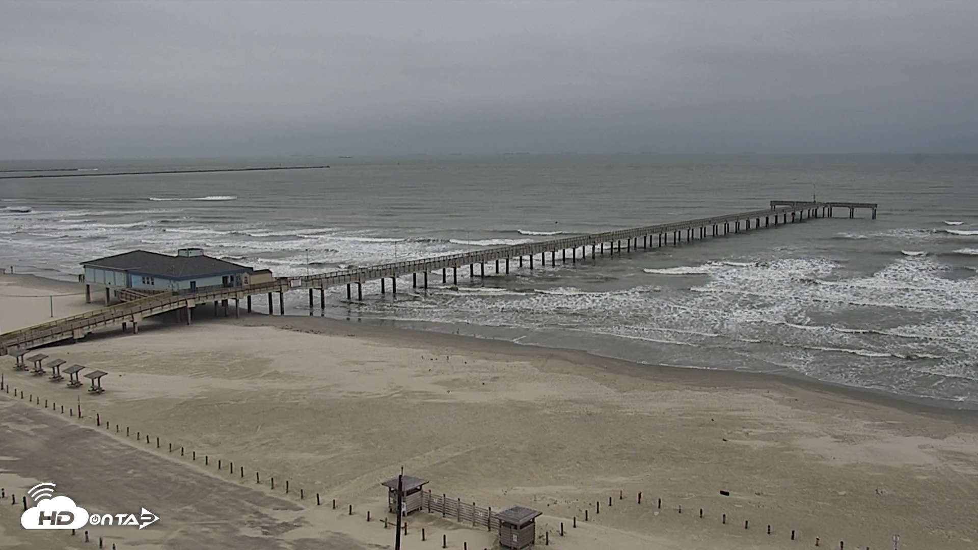 Snapshot of The Dunes - Port Aransas Live Beach Cam taken Feb 14, 2025, 8:55am CST