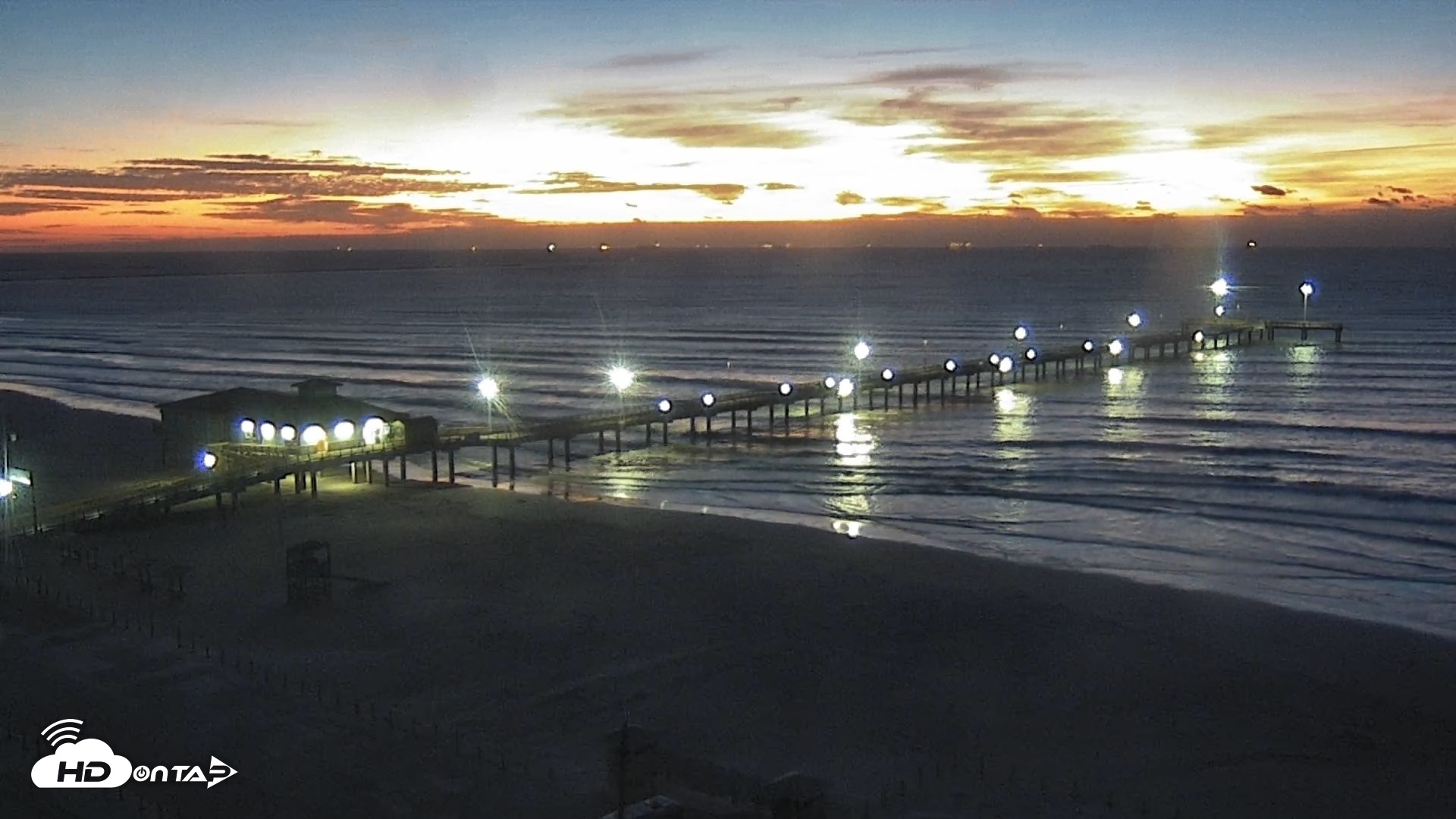 Snapshot of The Dunes - Port Aransas Live Beach Cam taken Oct 18, 2026, 7:02am CDT