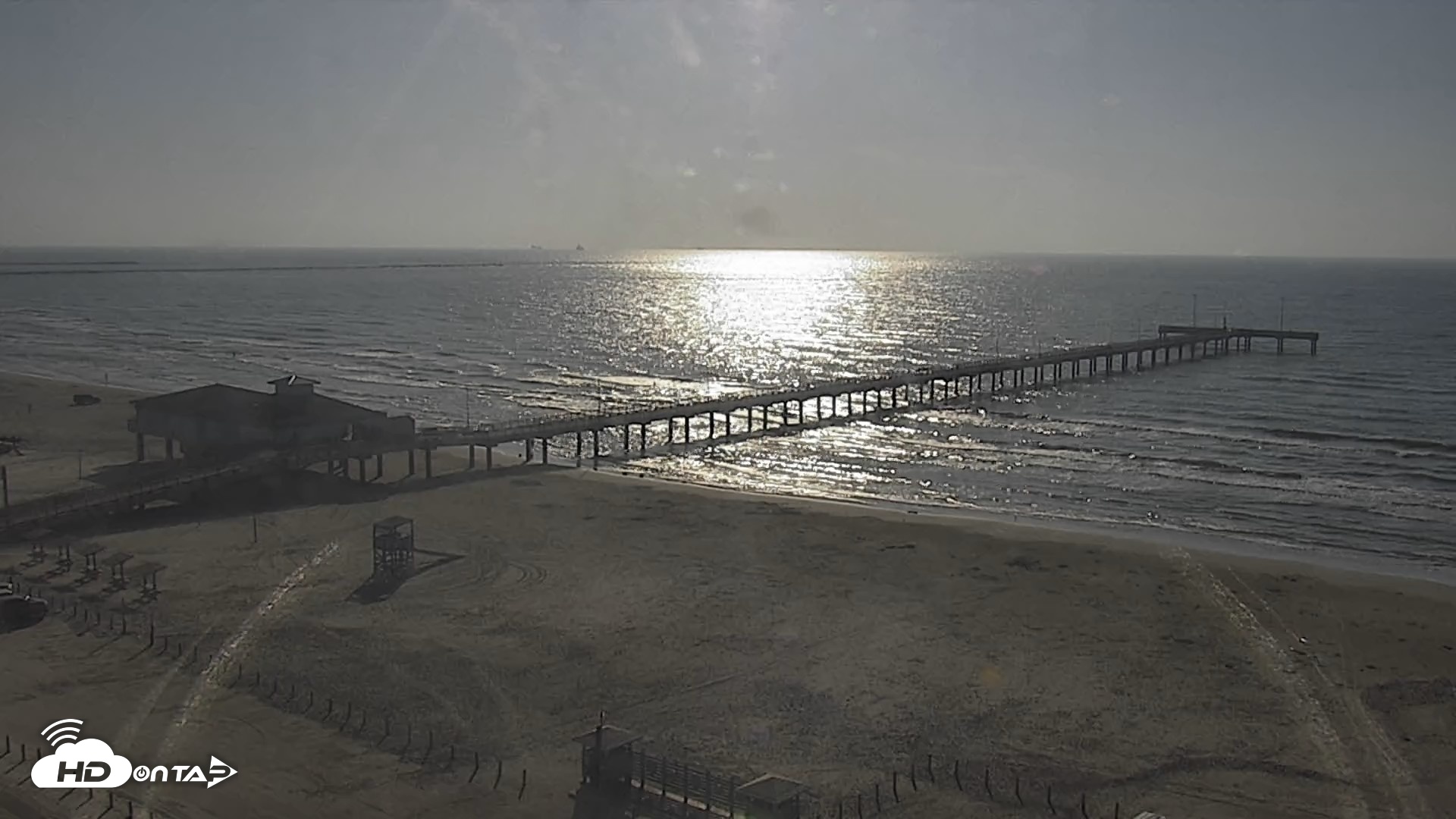 Snapshot of The Dunes - Port Aransas Live Beach Cam taken Aug 31, 2026, 9:11am CDT