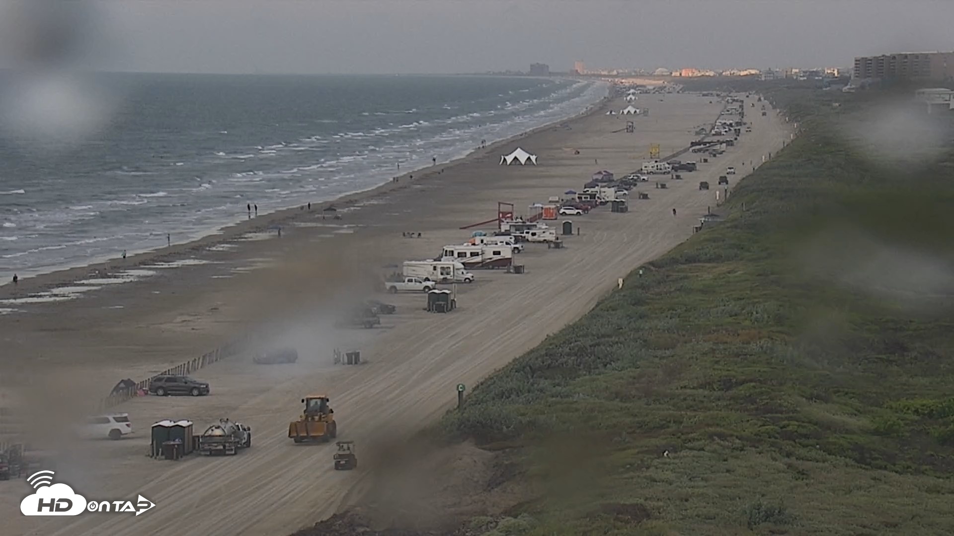 Snapshot of The Dunes - Port Aransas Live Beach Cam taken Sep 5, 2026, 7:42am CDT