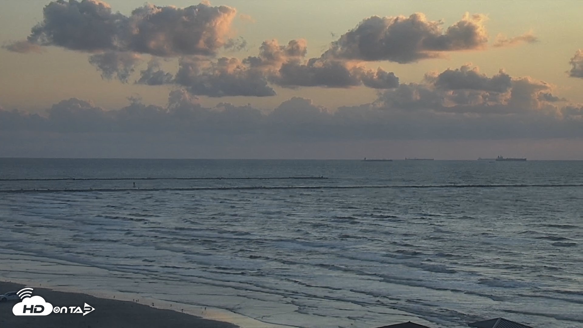 Snapshot of The Dunes - Port Aransas Live Beach Cam taken Oct 15, 2026, 7:39am CDT
