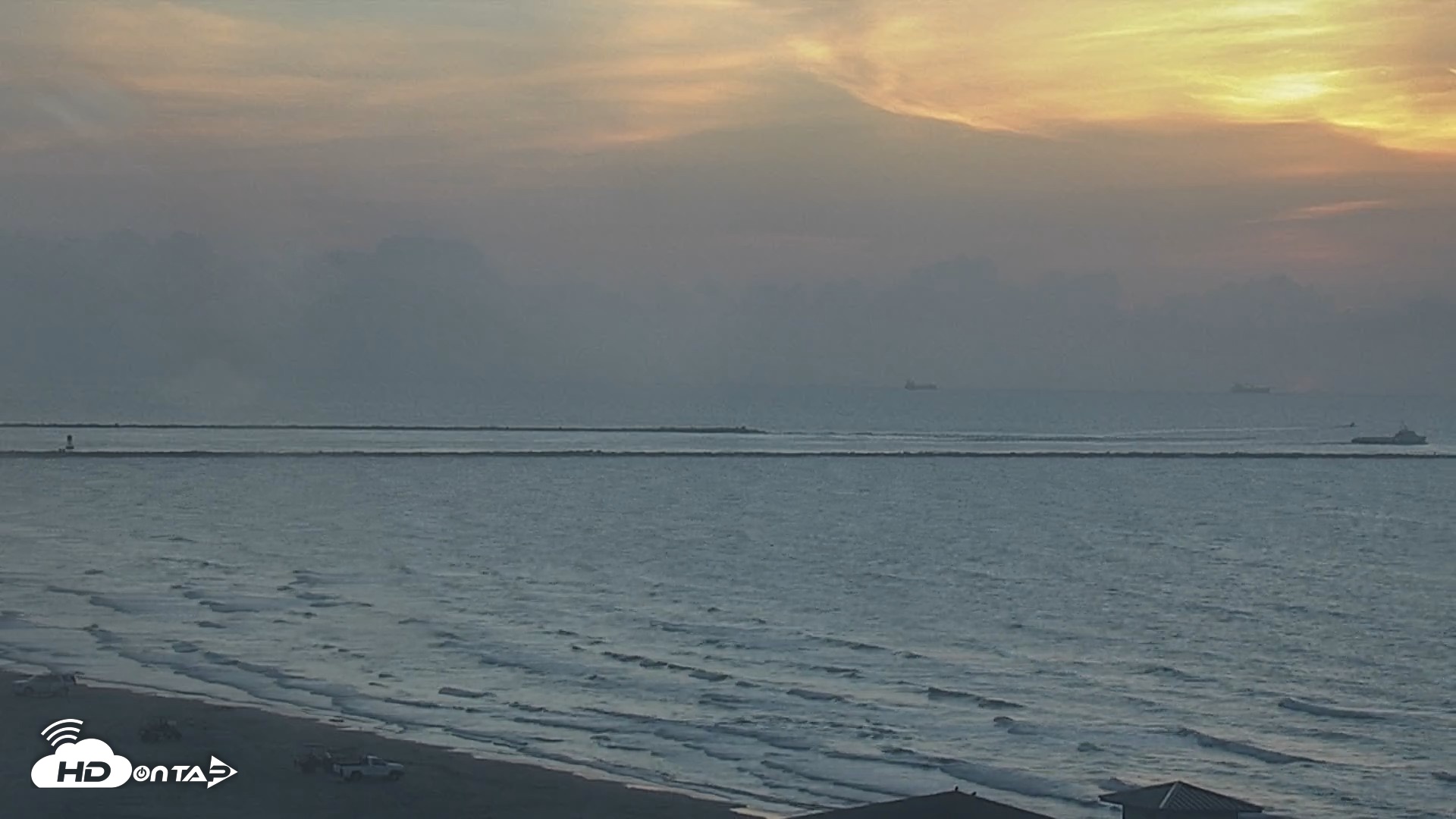 Snapshot of The Dunes - Port Aransas Live Beach Cam taken Aug 24, 2026, 7:04am CDT