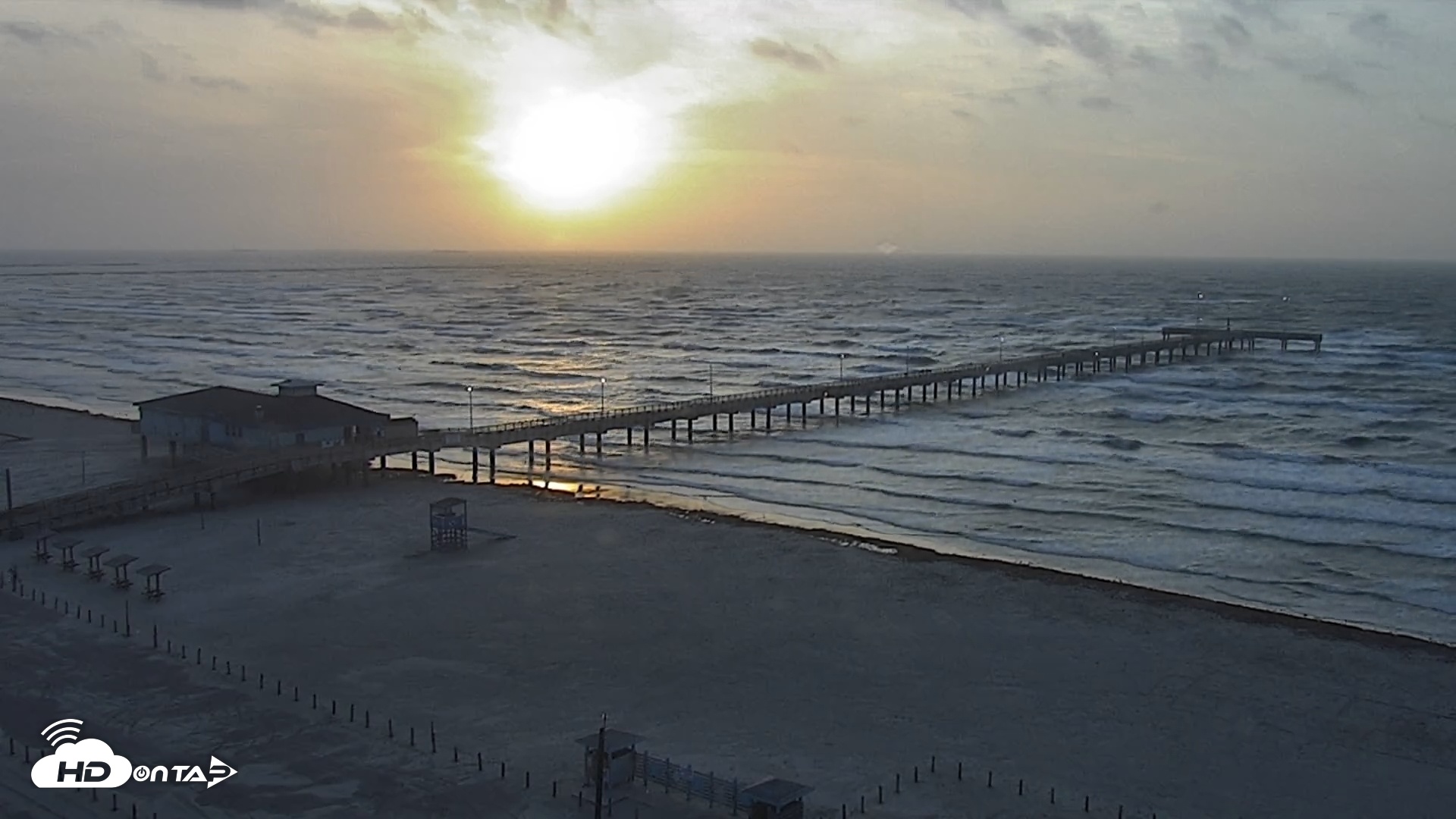 Snapshot of The Dunes - Port Aransas Live Beach Cam taken Apr 2, 2026, 7:37am CDT