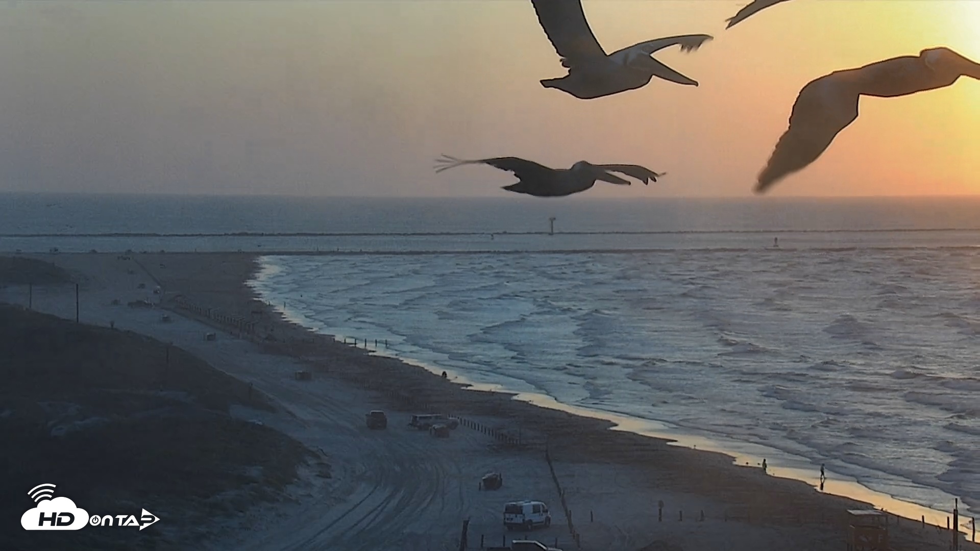 Snapshot of The Dunes - Port Aransas Live Beach Cam taken May 13, 2025, 6:50am CDT