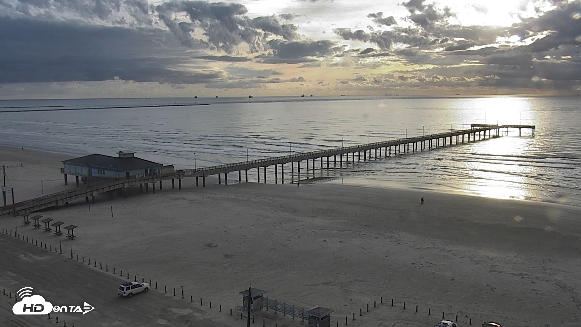 Snapshot of The Dunes - Port Aransas Live Beach Cam taken Feb 2, 2026, 8:32am CST