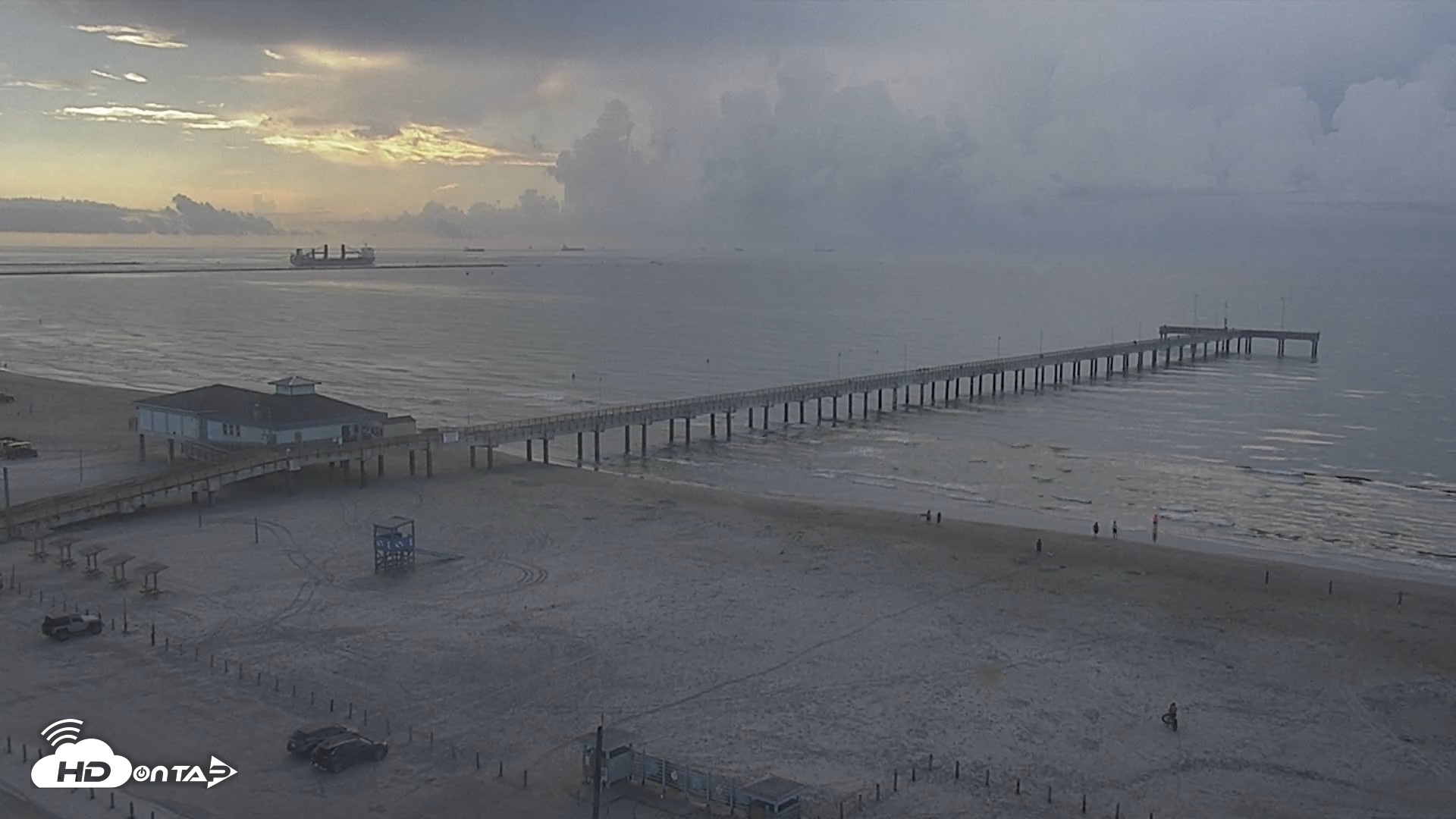 Snapshot of The Dunes - Port Aransas Live Beach Cam taken Aug 29, 2026, 9:04am CDT