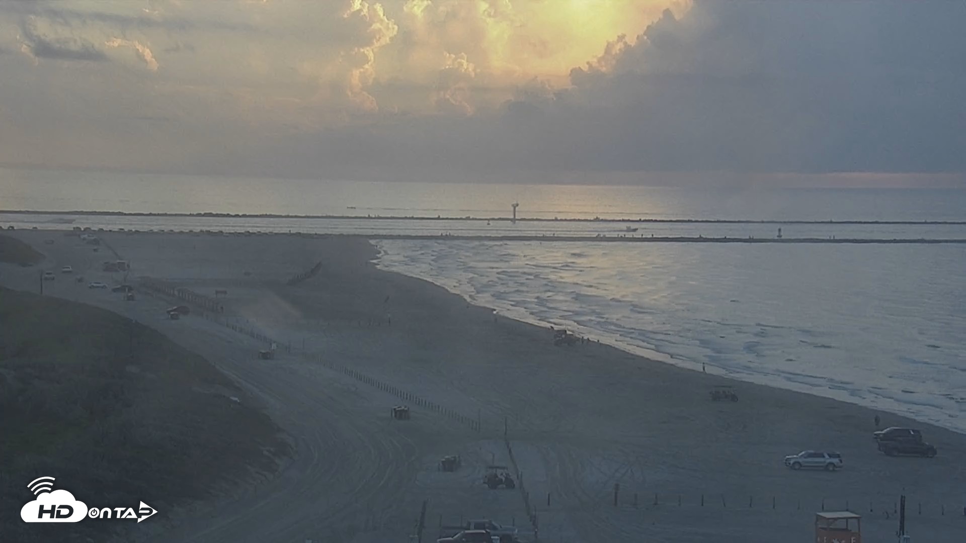 Snapshot of The Dunes - Port Aransas Live Beach Cam taken Aug 29, 2026, 7:51am CDT