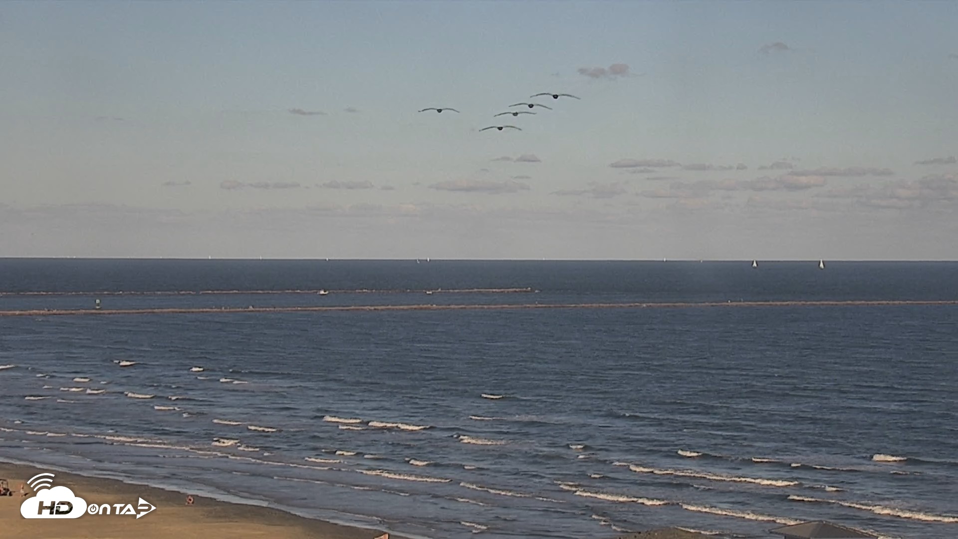 Snapshot of The Dunes - Port Aransas Live Beach Cam taken Oct 23, 2026, 5:35pm CDT