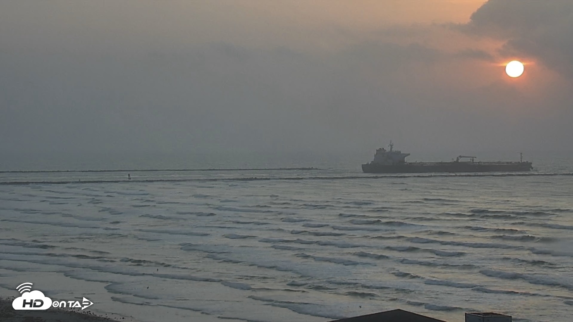 Snapshot of The Dunes - Port Aransas Live Beach Cam taken Apr 24, 2025, 7:09am CDT