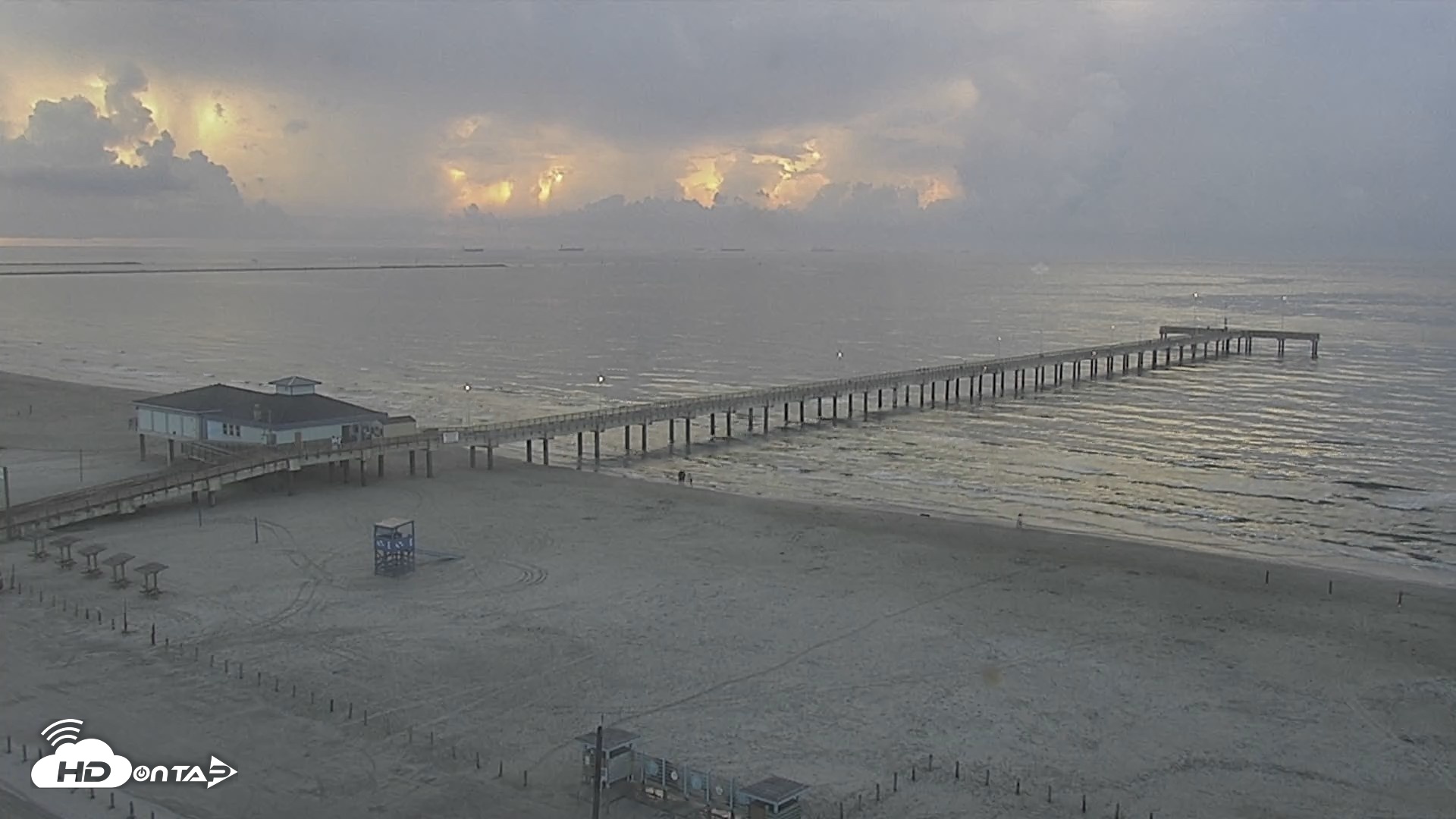 Snapshot of The Dunes - Port Aransas Live Beach Cam taken Aug 29, 2026, 8:12am CDT