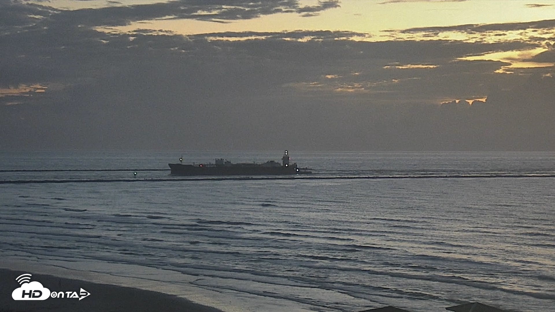 Snapshot of The Dunes - Port Aransas Live Beach Cam taken Oct 28, 2026, 7:14am CDT