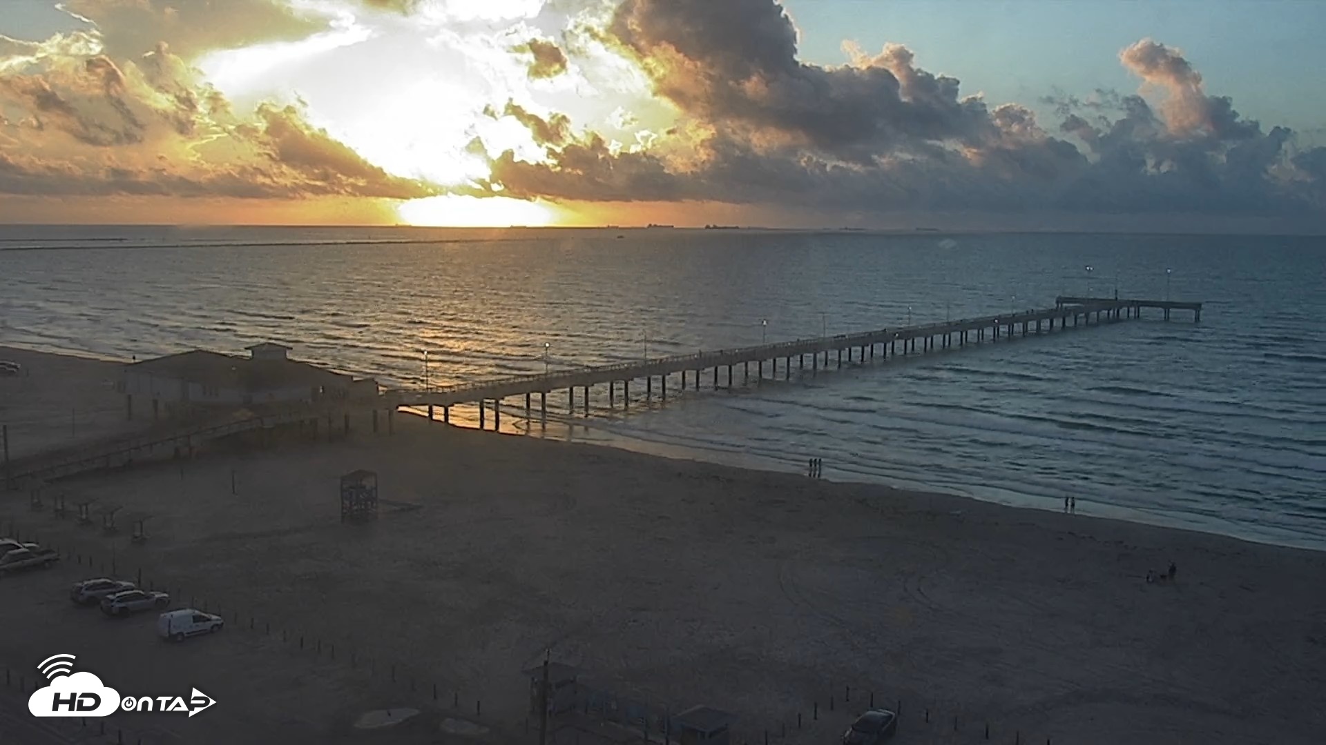 Snapshot of The Dunes - Port Aransas Live Beach Cam taken Sep 7, 2026, 7:23am CDT