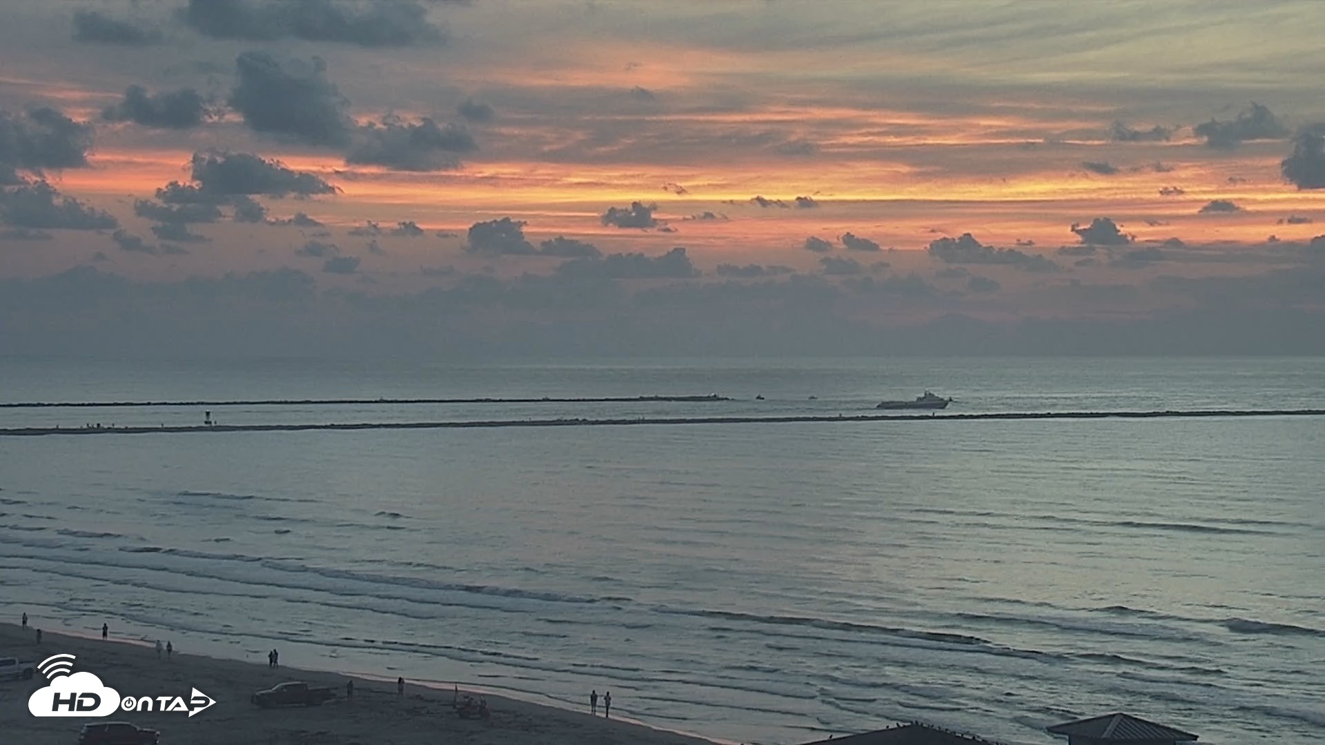 Snapshot of The Dunes - Port Aransas Live Beach Cam taken Sep 27, 2026, 7:14am CDT