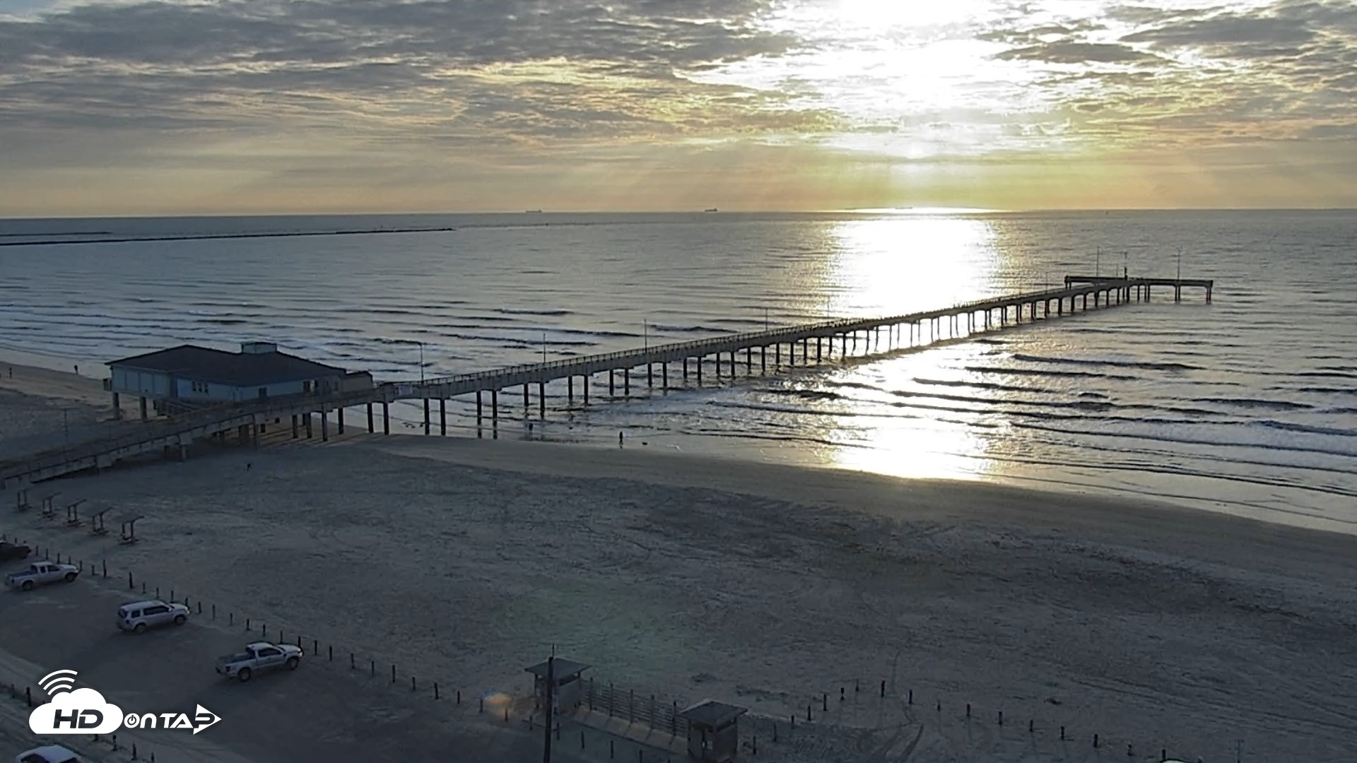 Snapshot of The Dunes - Port Aransas Live Beach Cam taken Feb 28, 2025, 7:45am CST