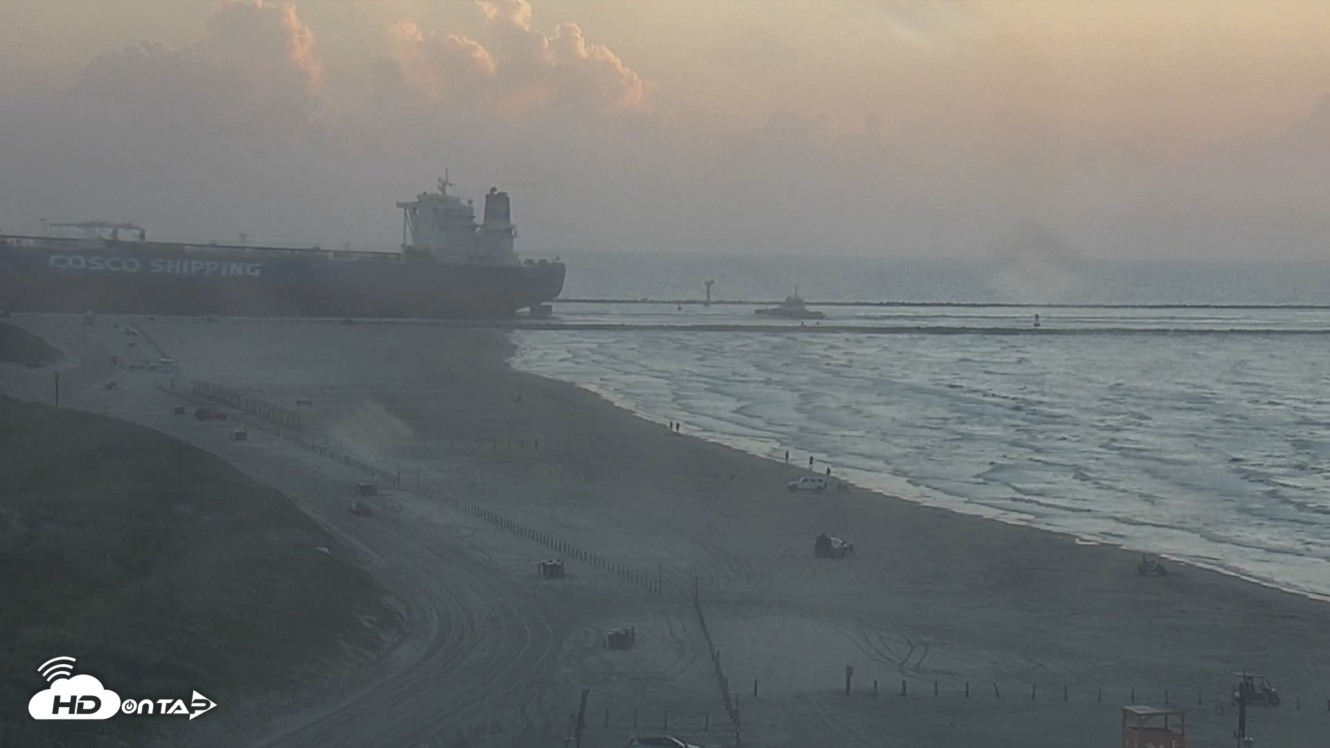 Snapshot of The Dunes - Port Aransas Live Beach Cam taken Aug 31, 2026, 7:16am CDT