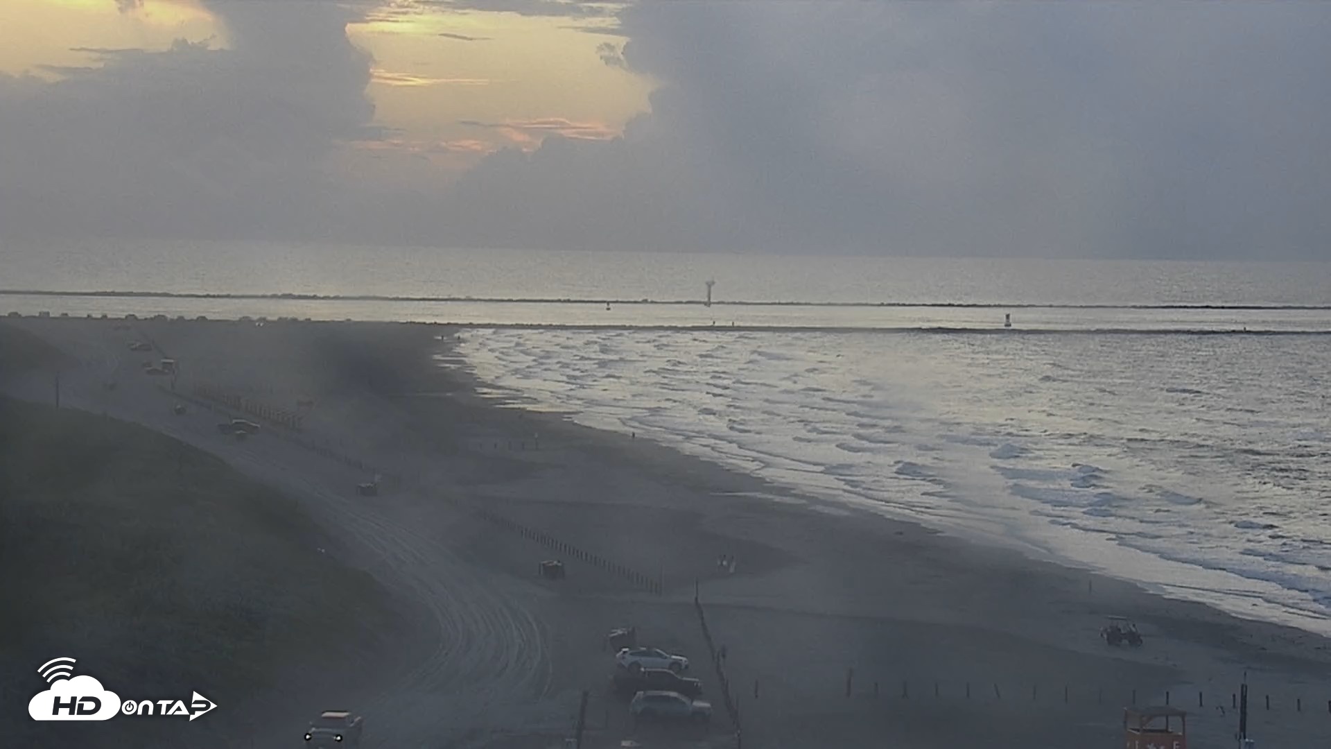 Snapshot of The Dunes - Port Aransas Live Beach Cam taken Aug 10, 2026, 7:07am CDT