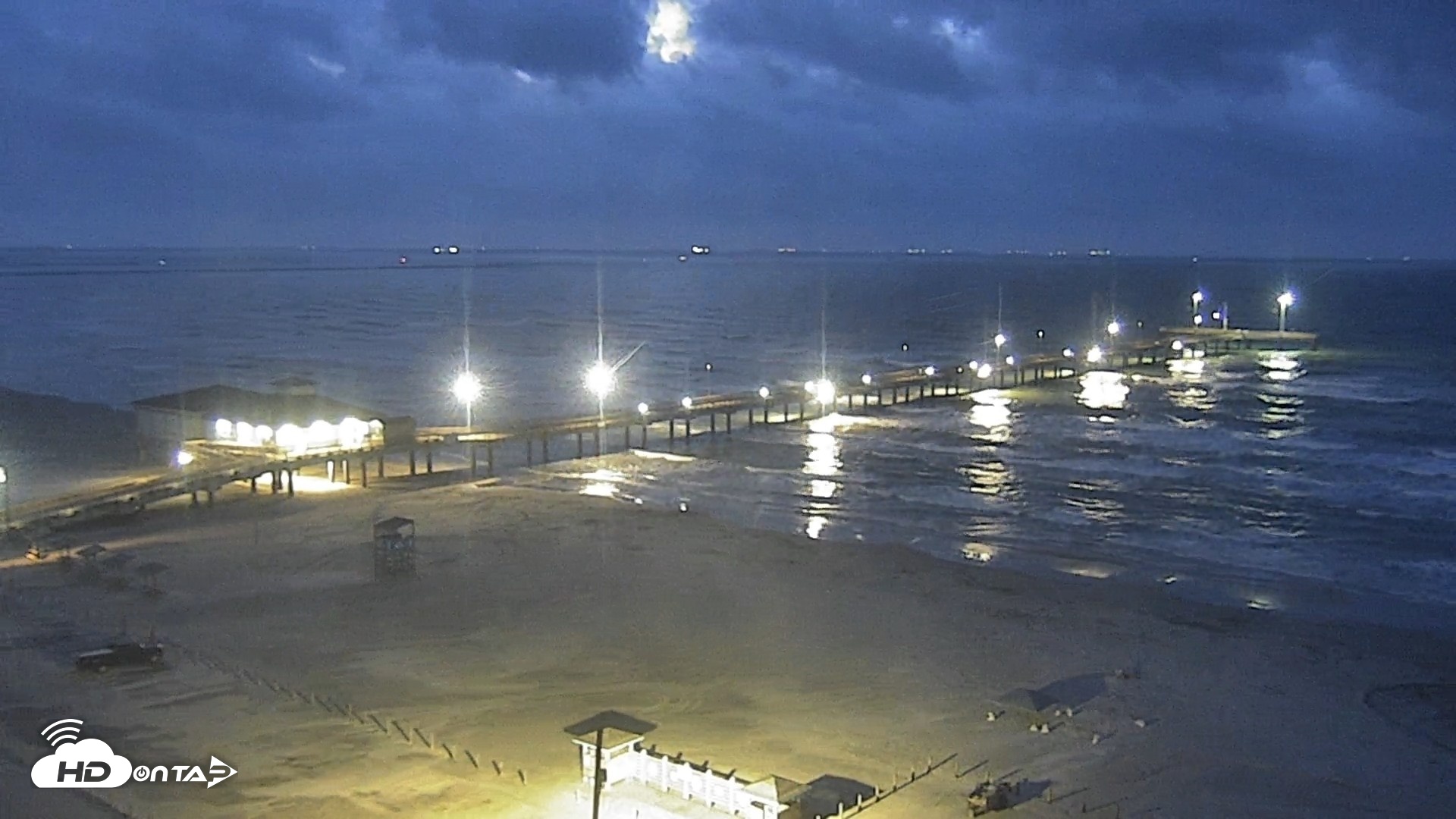Snapshot of The Dunes - Port Aransas Live Beach Cam taken Jul 29, 2026, 6:23am CDT