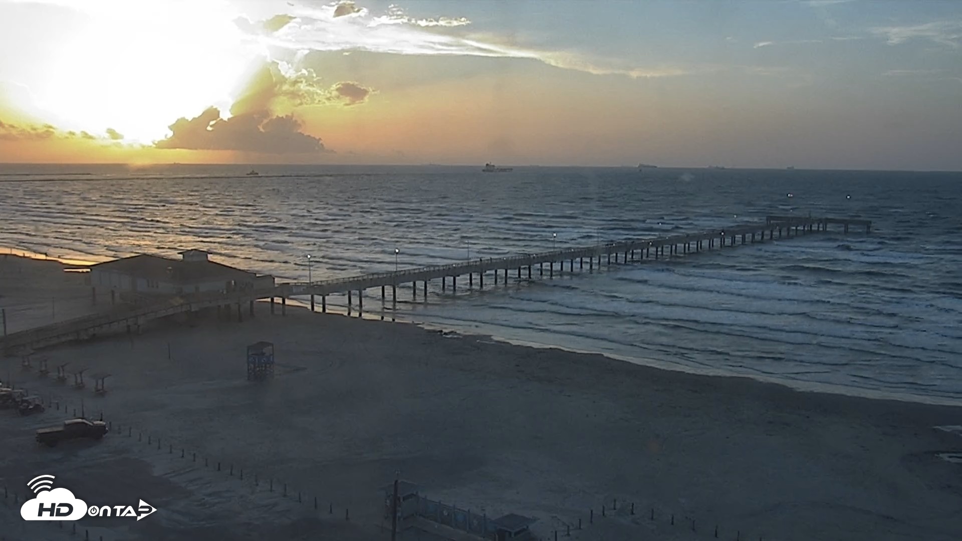 Snapshot of The Dunes - Port Aransas Live Beach Cam taken Aug 14, 2026, 7:09am CDT