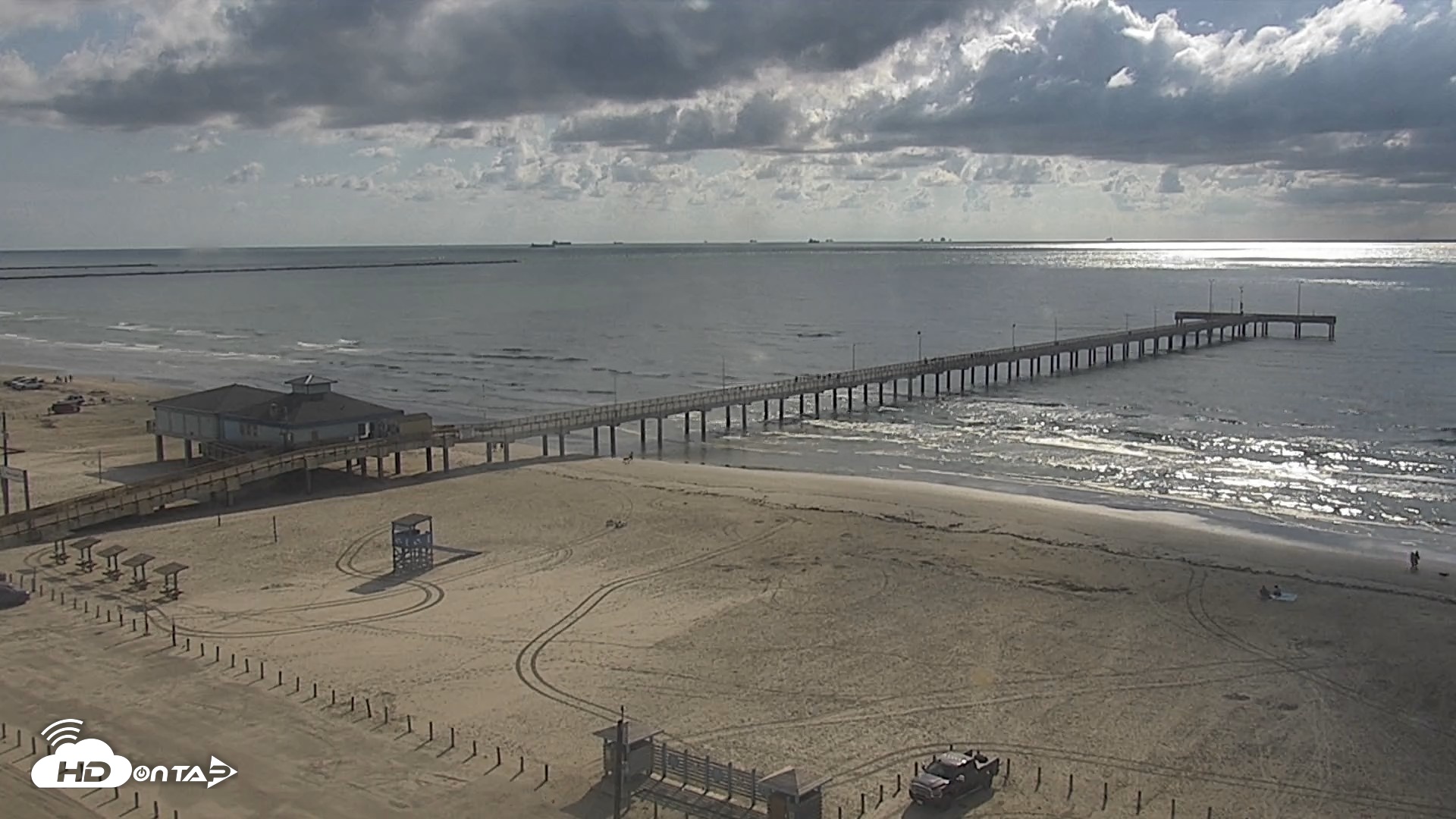 Snapshot of The Dunes - Port Aransas Live Beach Cam taken Sep 28, 2026, 9:55am CDT