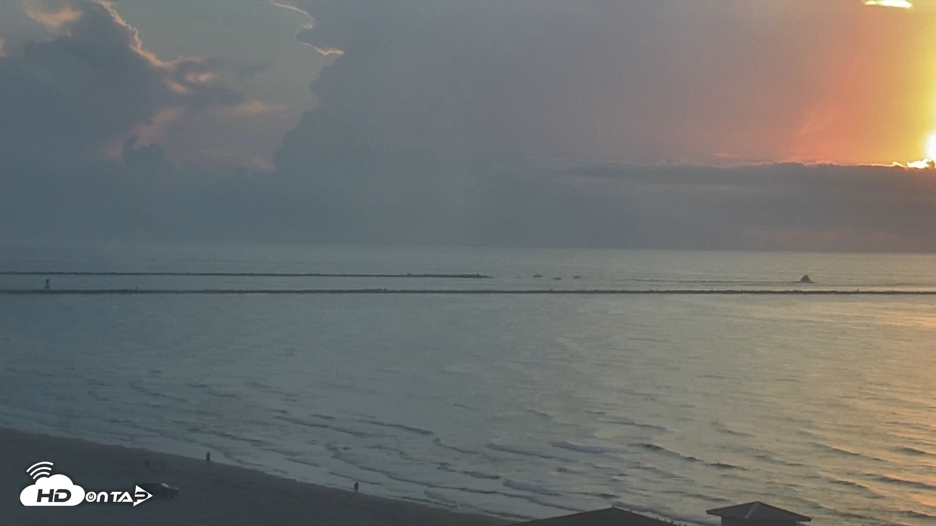 Snapshot of The Dunes - Port Aransas Live Beach Cam taken Aug 28, 2026, 7:14am CDT