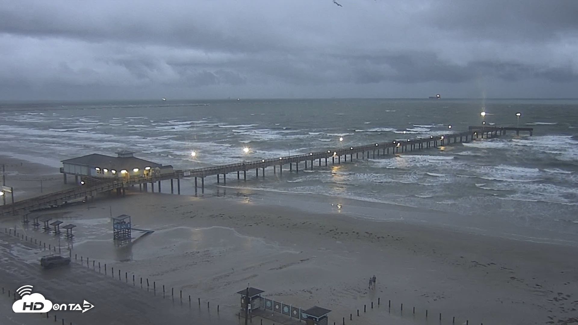 Snapshot of The Dunes - Port Aransas Live Beach Cam taken Oct 27, 2026, 7:43am CDT