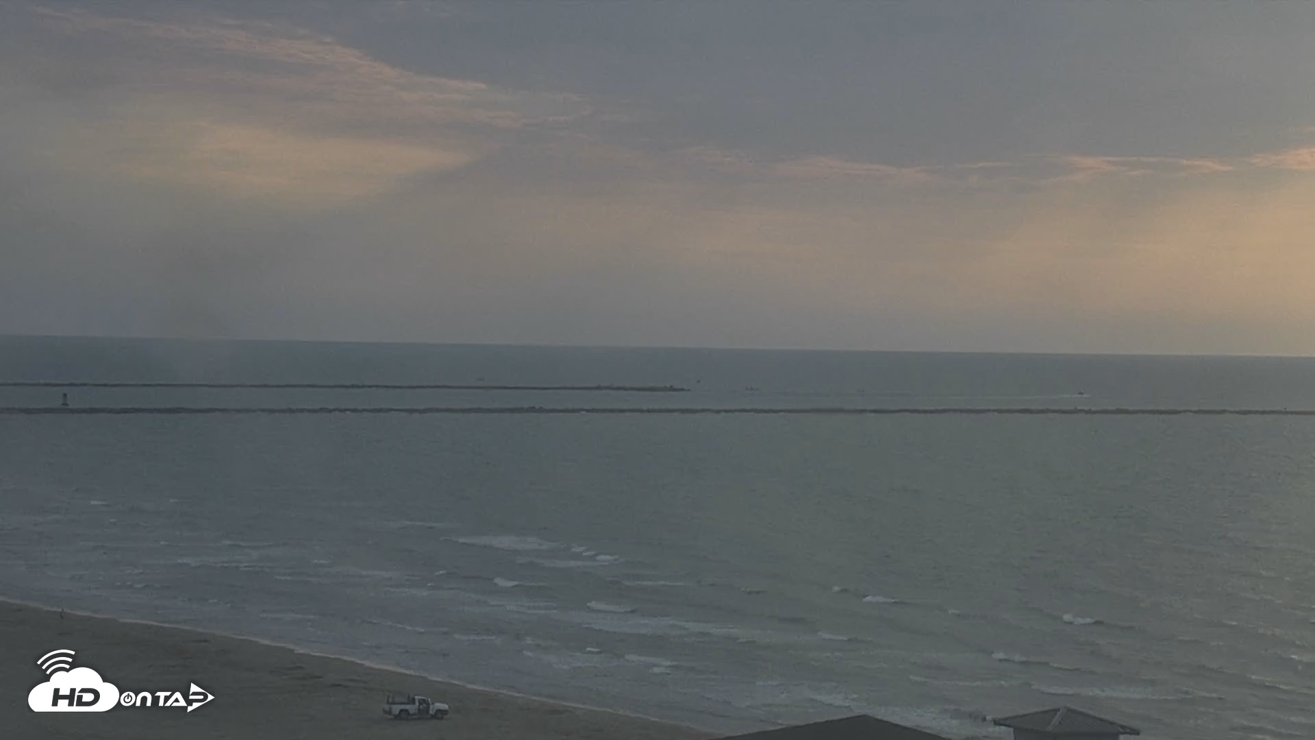 Snapshot of The Dunes - Port Aransas Live Beach Cam taken Aug 27, 2026, 7:55am CDT