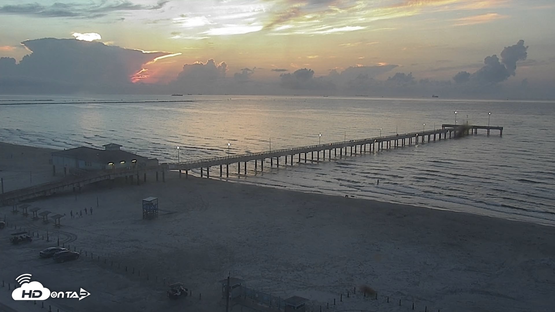 Snapshot of The Dunes - Port Aransas Live Beach Cam taken Aug 28, 2026, 7:03am CDT