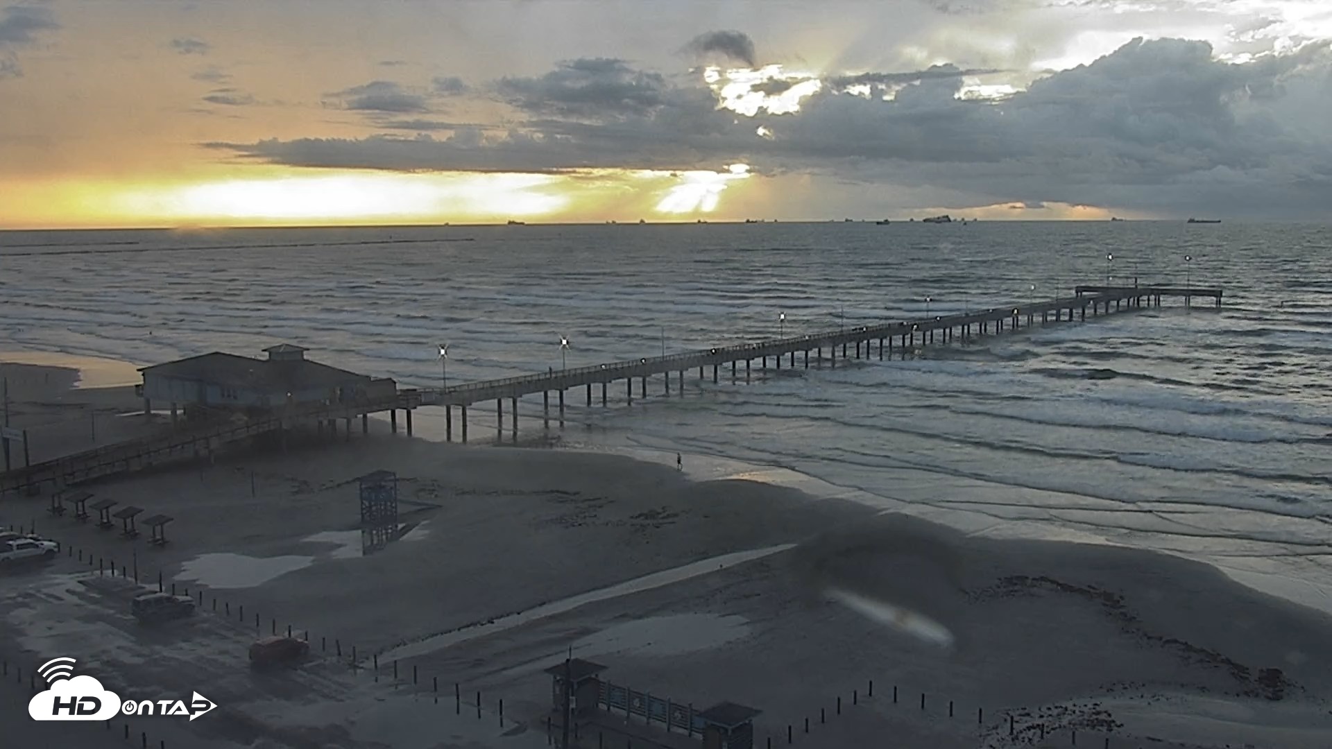 Snapshot of The Dunes - Port Aransas Live Beach Cam taken Oct 2, 2026, 7:37am CDT