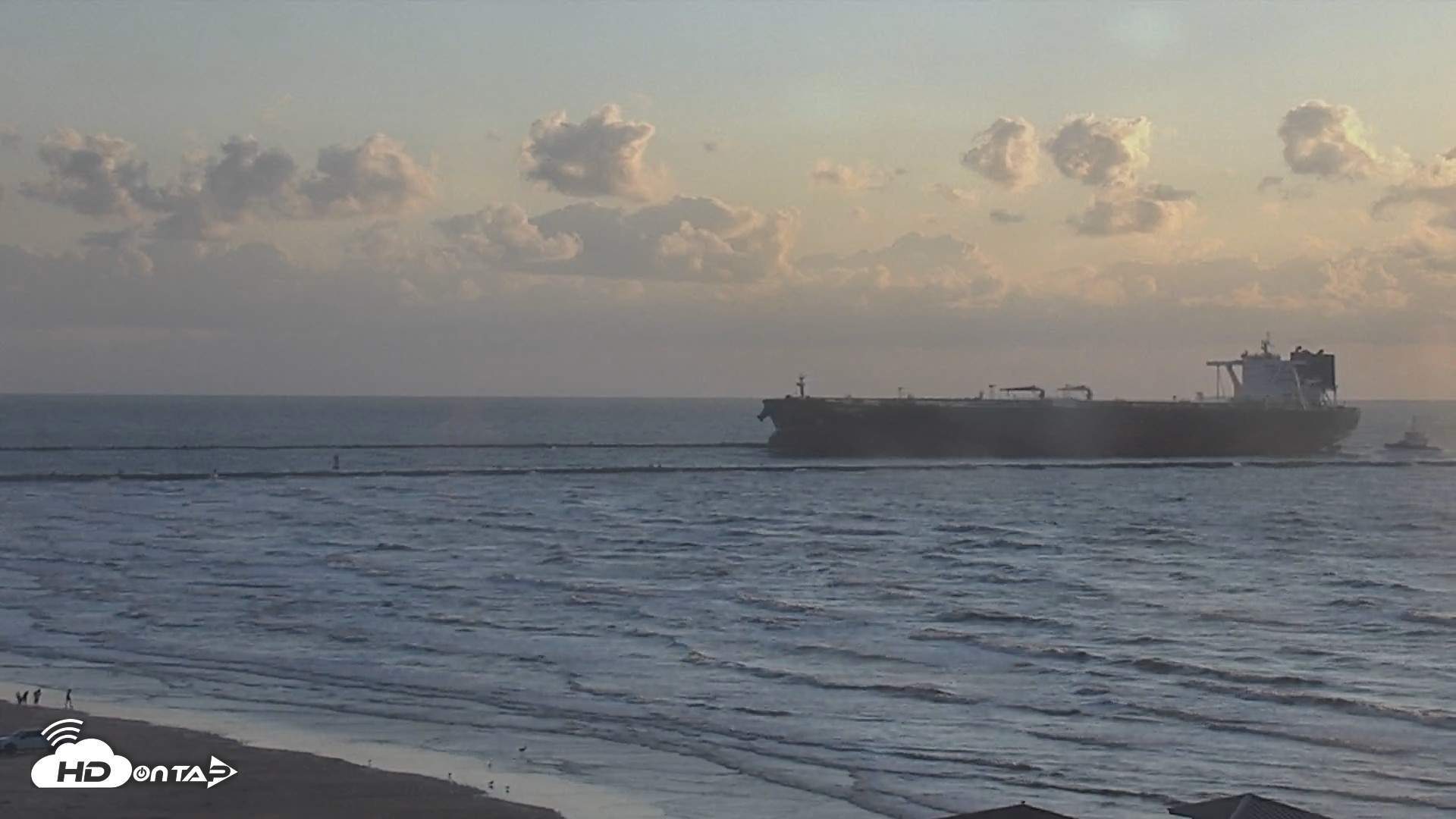Snapshot of The Dunes - Port Aransas Live Beach Cam taken Oct 15, 2026, 7:49am CDT