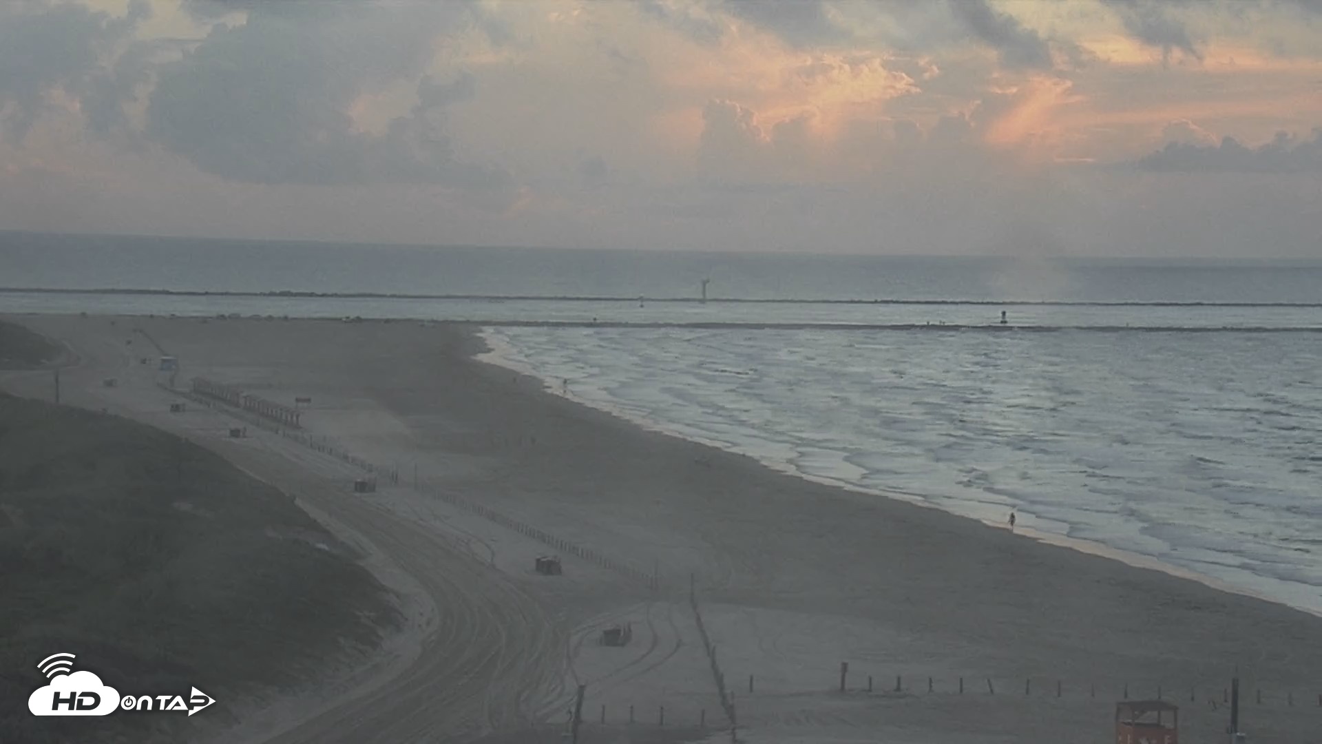 Snapshot of The Dunes - Port Aransas Live Beach Cam taken Sep 9, 2026, 7:25am CDT