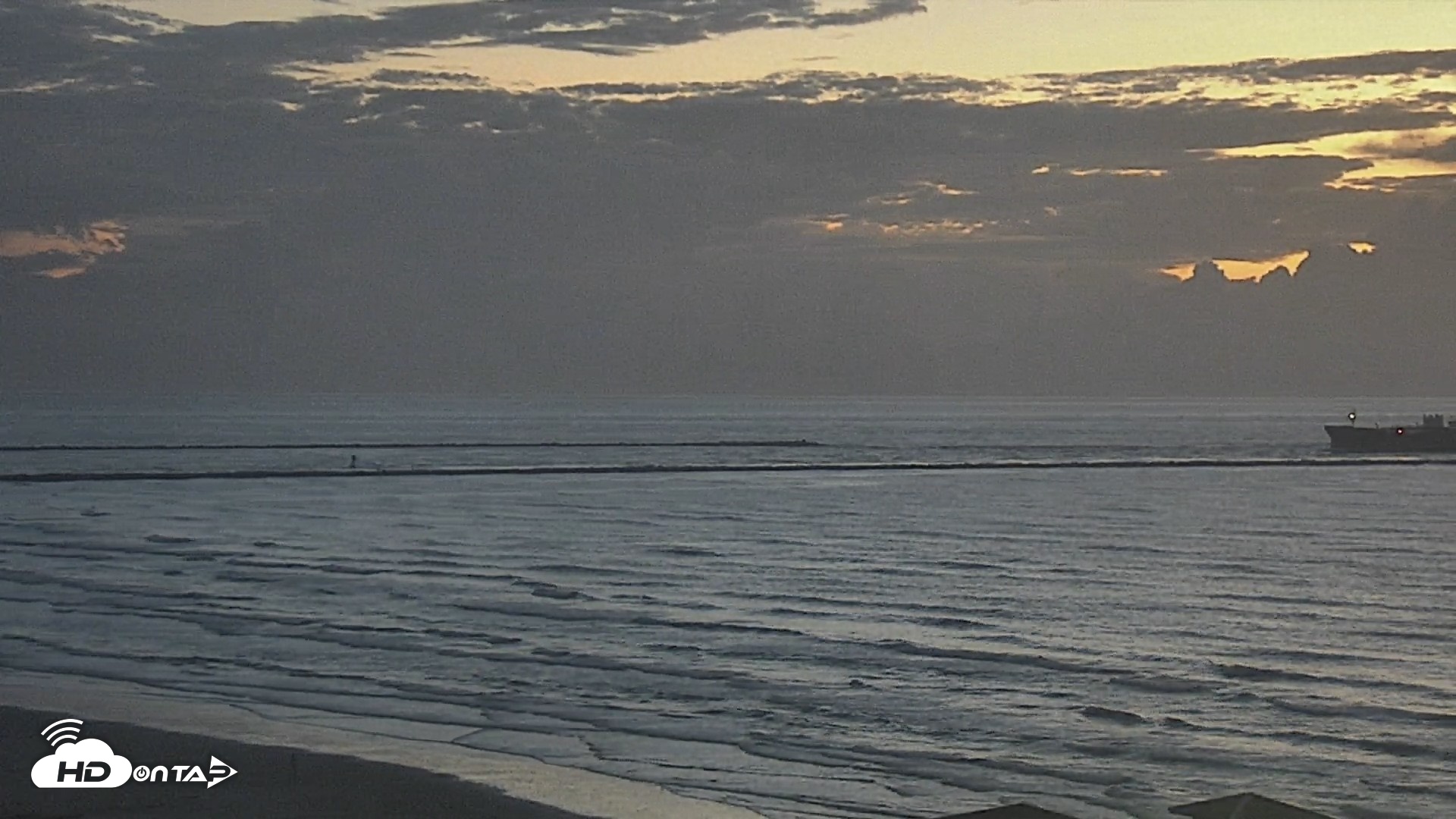Snapshot of The Dunes - Port Aransas Live Beach Cam taken Oct 28, 2026, 7:11am CDT