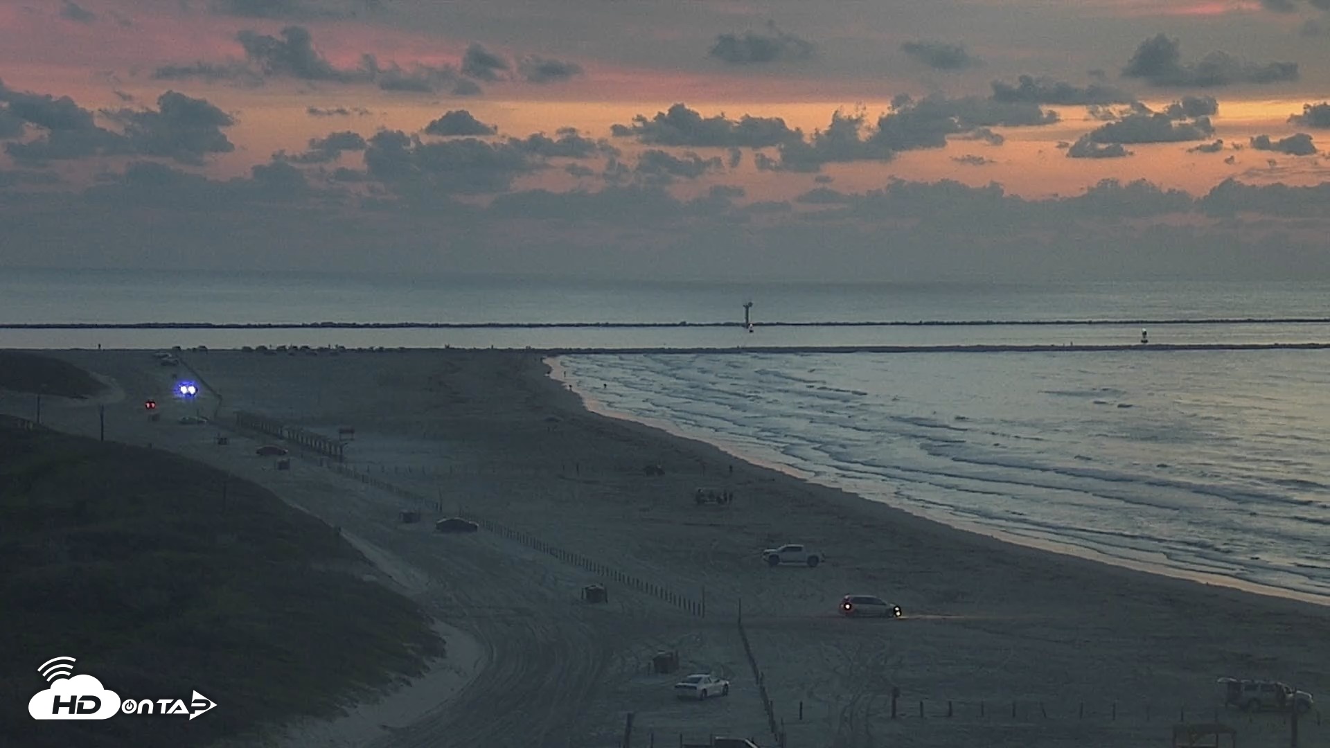 Snapshot of The Dunes - Port Aransas Live Beach Cam taken Sep 27, 2026, 7:03am CDT