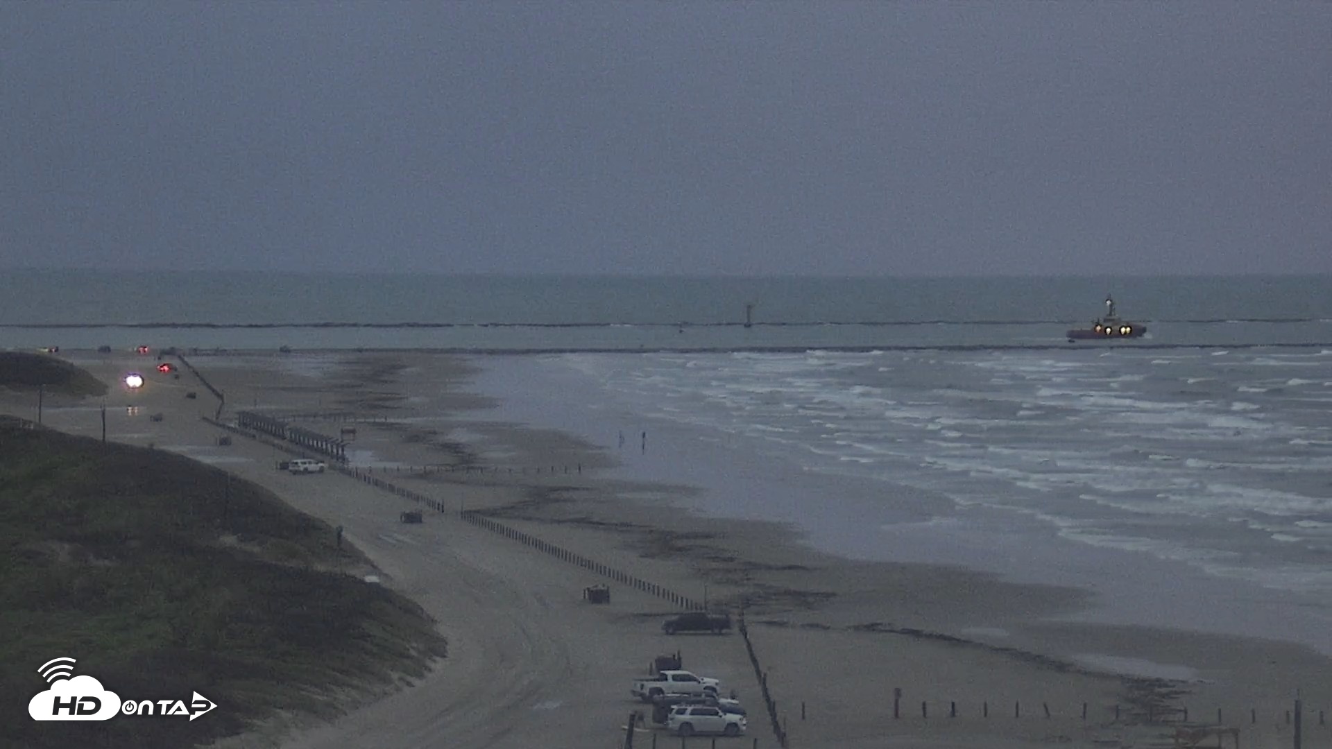 Snapshot of The Dunes - Port Aransas Live Beach Cam taken Oct 2, 2026, 7:14am CDT