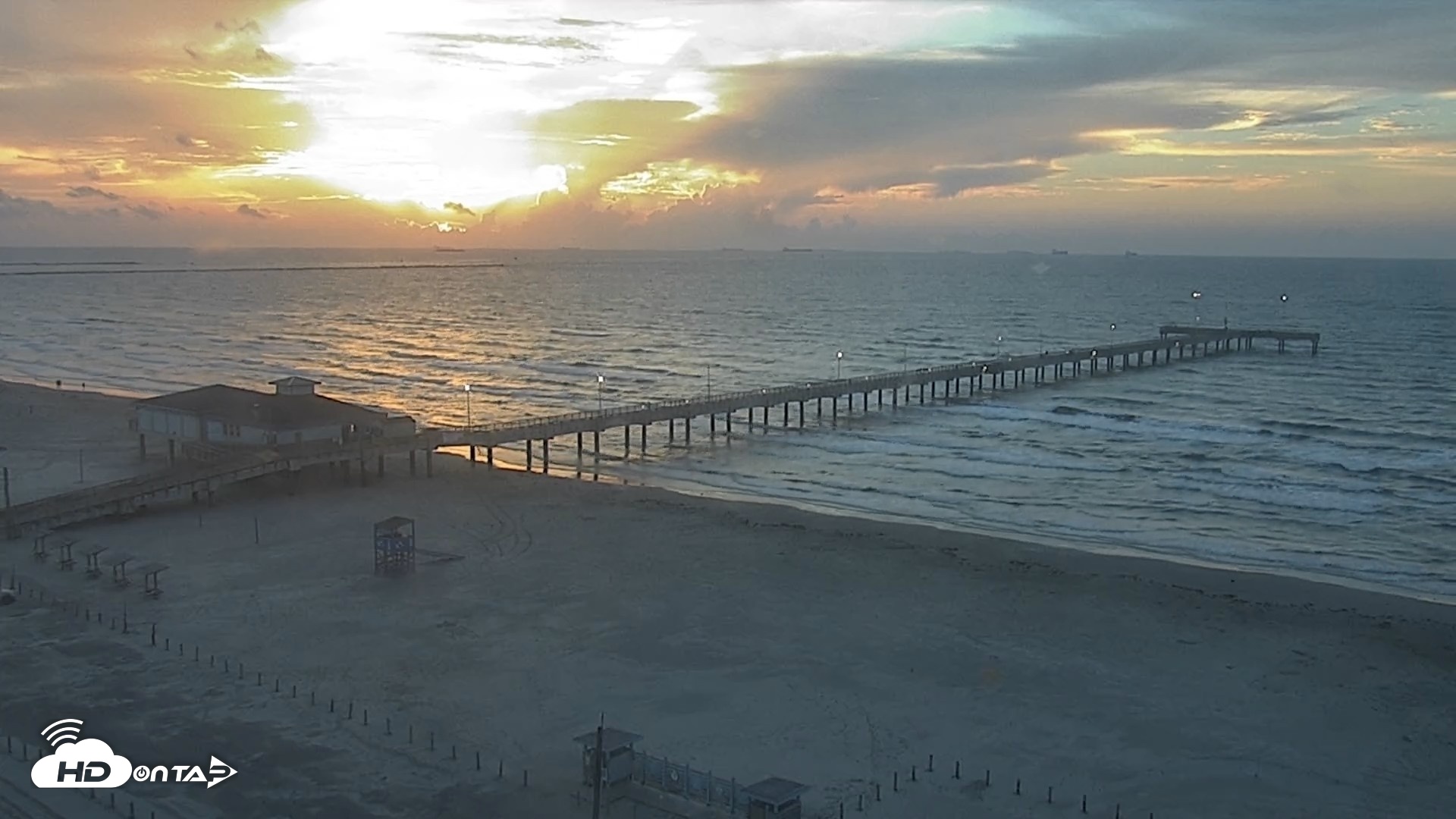 Snapshot of The Dunes - Port Aransas Live Beach Cam taken Sep 4, 2026, 7:11am CDT