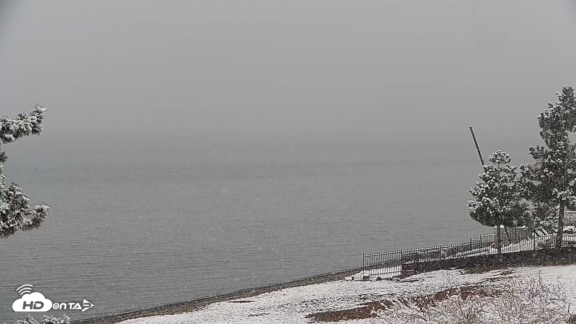 Snapshot of Kings Beach North Lake Tahoe Live Webcam taken Apr 26, 2025, 8:48am PDT