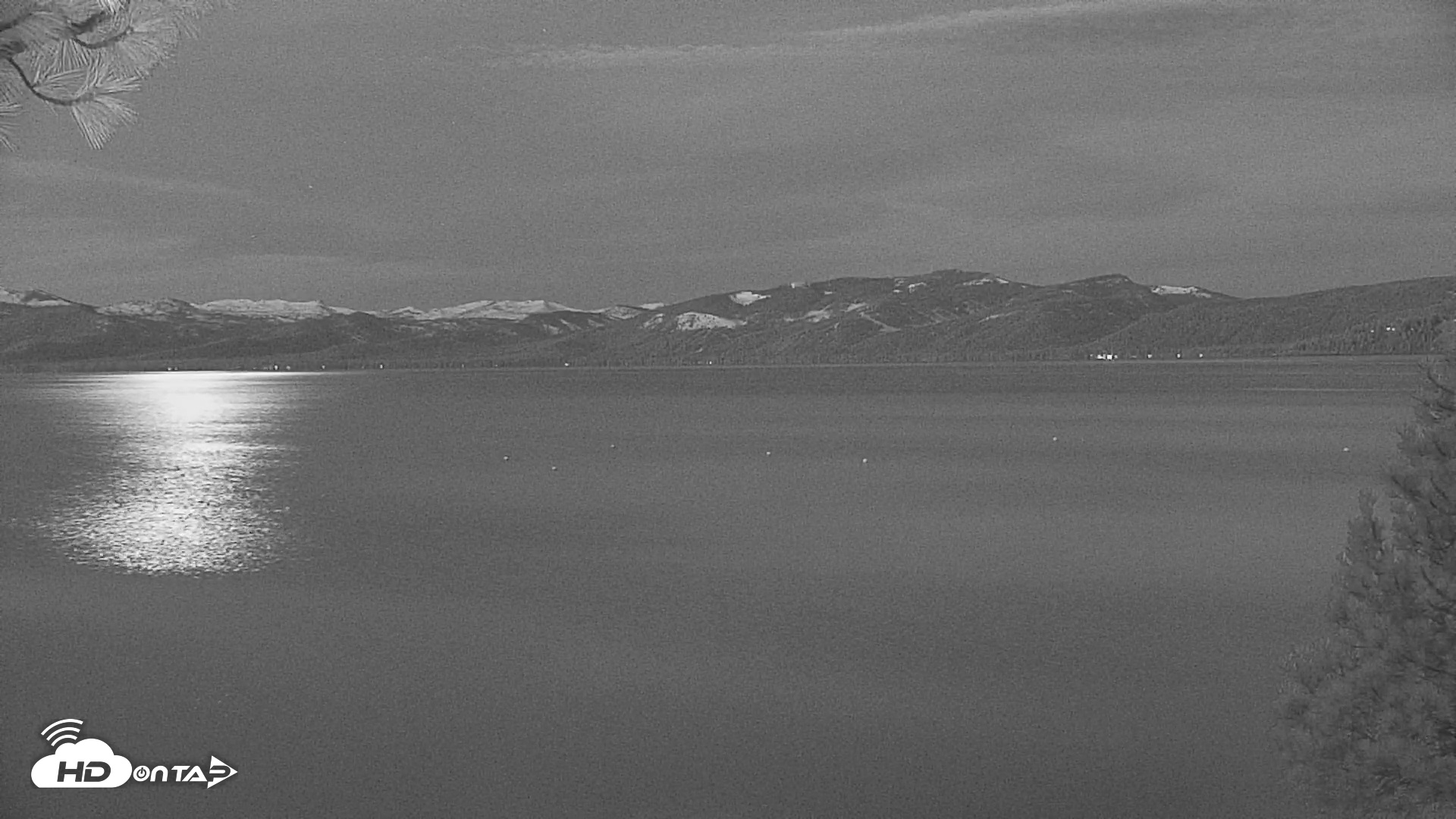 Snapshot of Kings Beach North Lake Tahoe Live Webcam taken Apr 6, 2026, 6:00am PDT