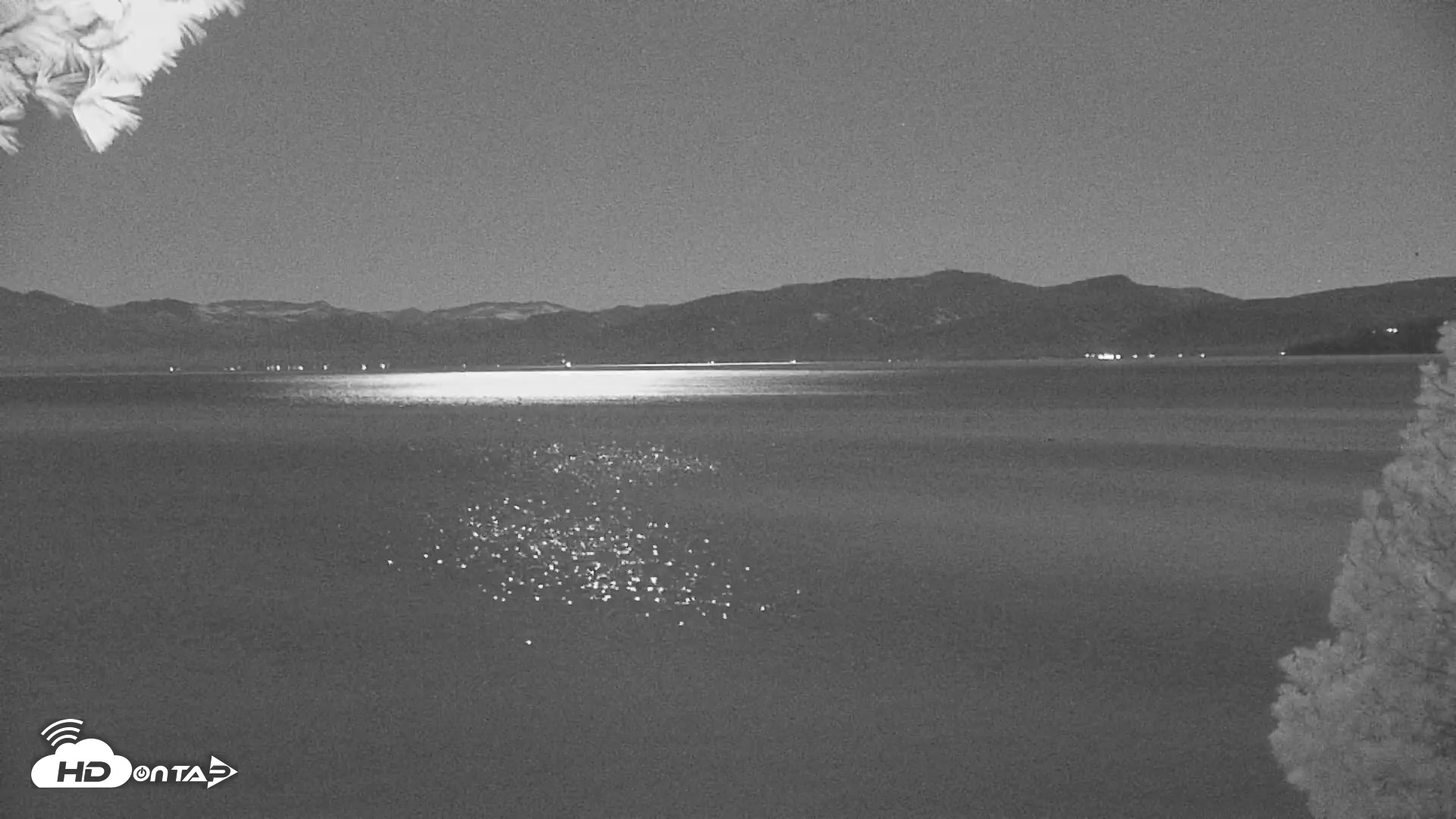 Snapshot of Kings Beach North Lake Tahoe Live Webcam taken Apr 30, 2026, 1:51am PDT