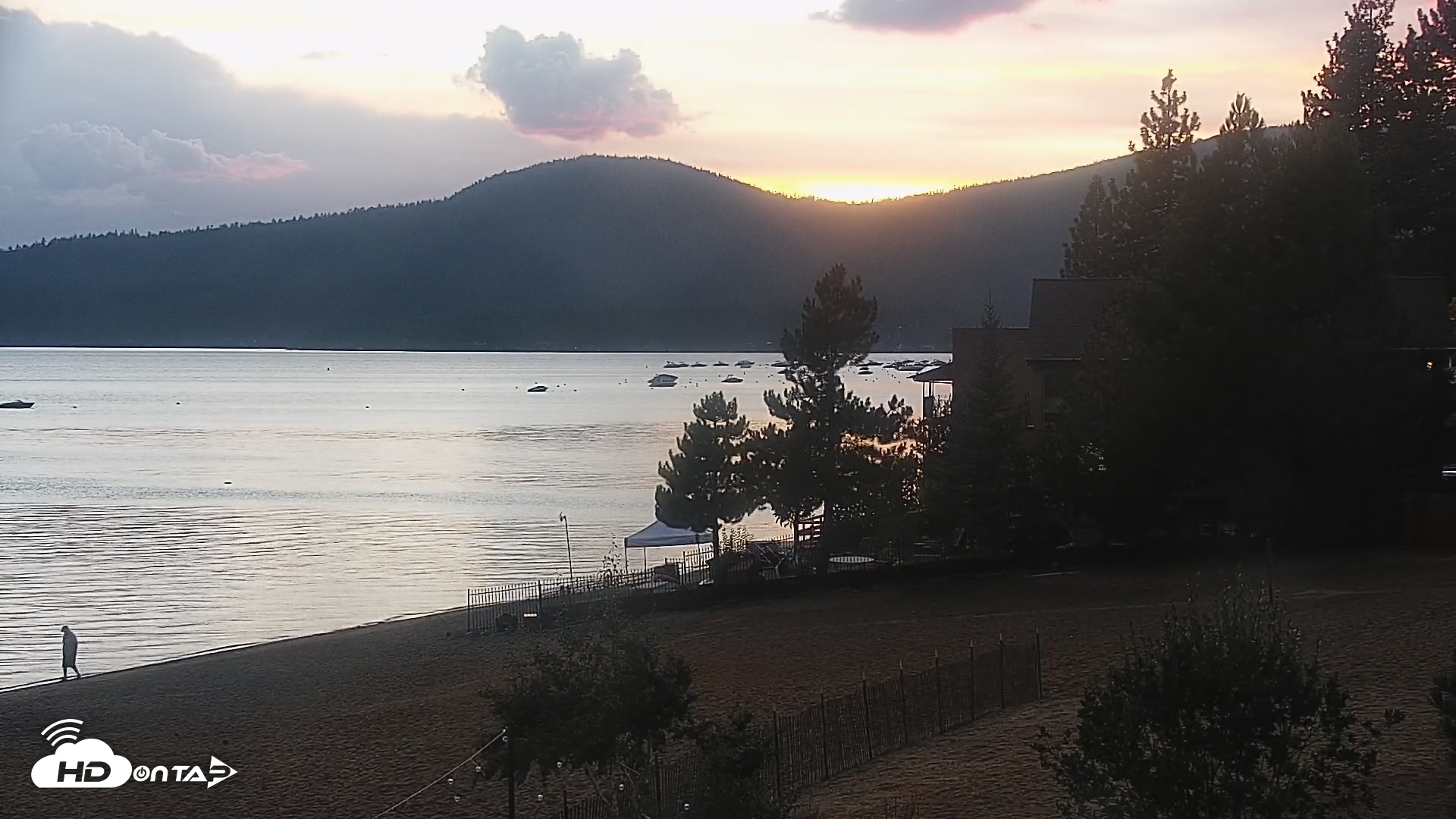 Snapshot of Kings Beach North Lake Tahoe Live Webcam taken Sep 21, 2026, 7:05pm PDT
