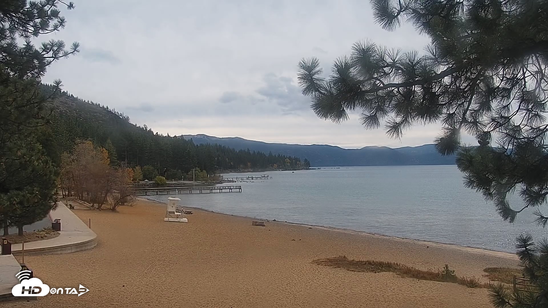 Snapshot of Kings Beach North Lake Tahoe Live Webcam taken Oct 21, 2026, 11:44am PDT