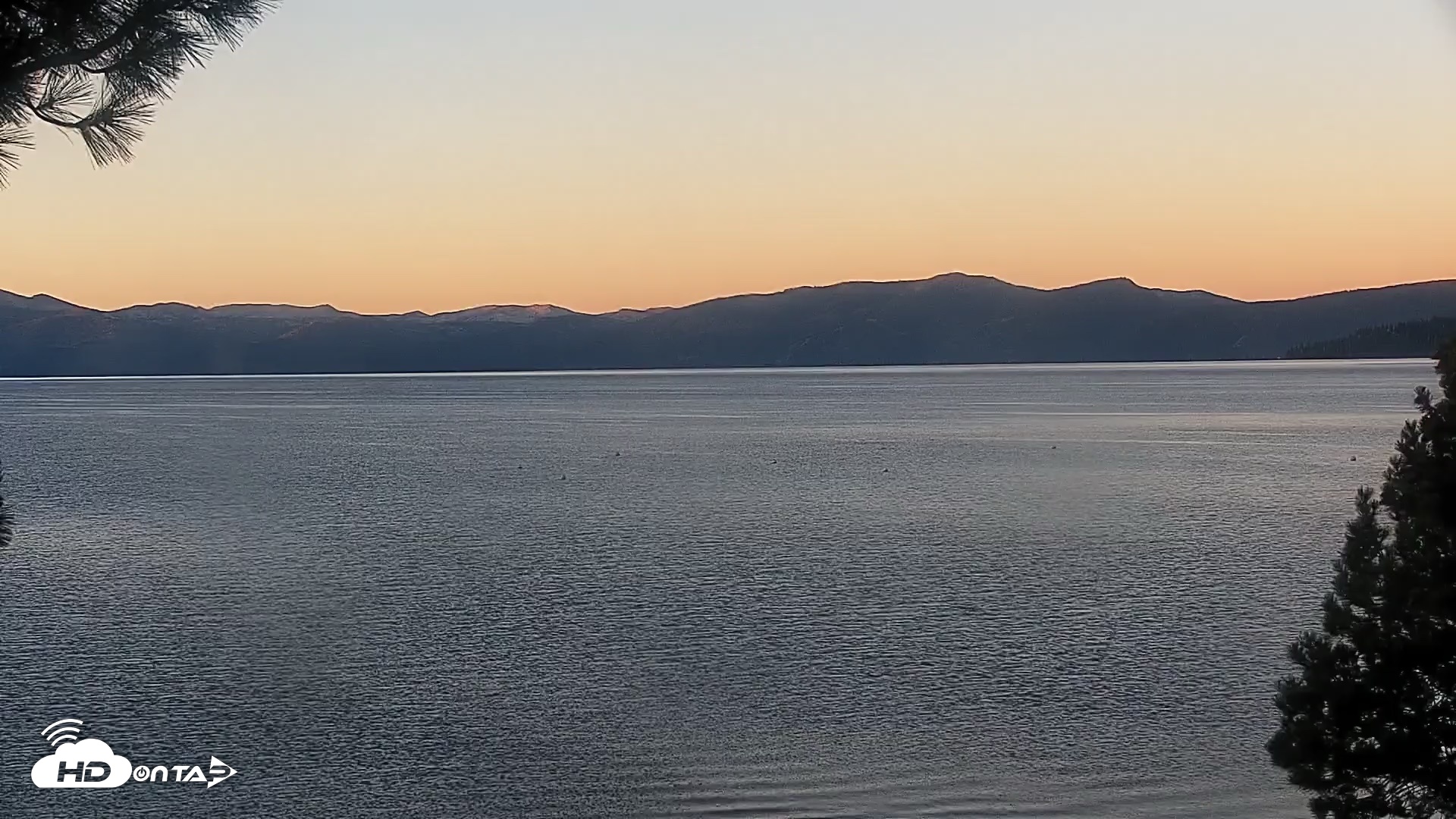 Snapshot of Kings Beach North Lake Tahoe Live Webcam taken Oct 18, 2026, 7:17am PDT
