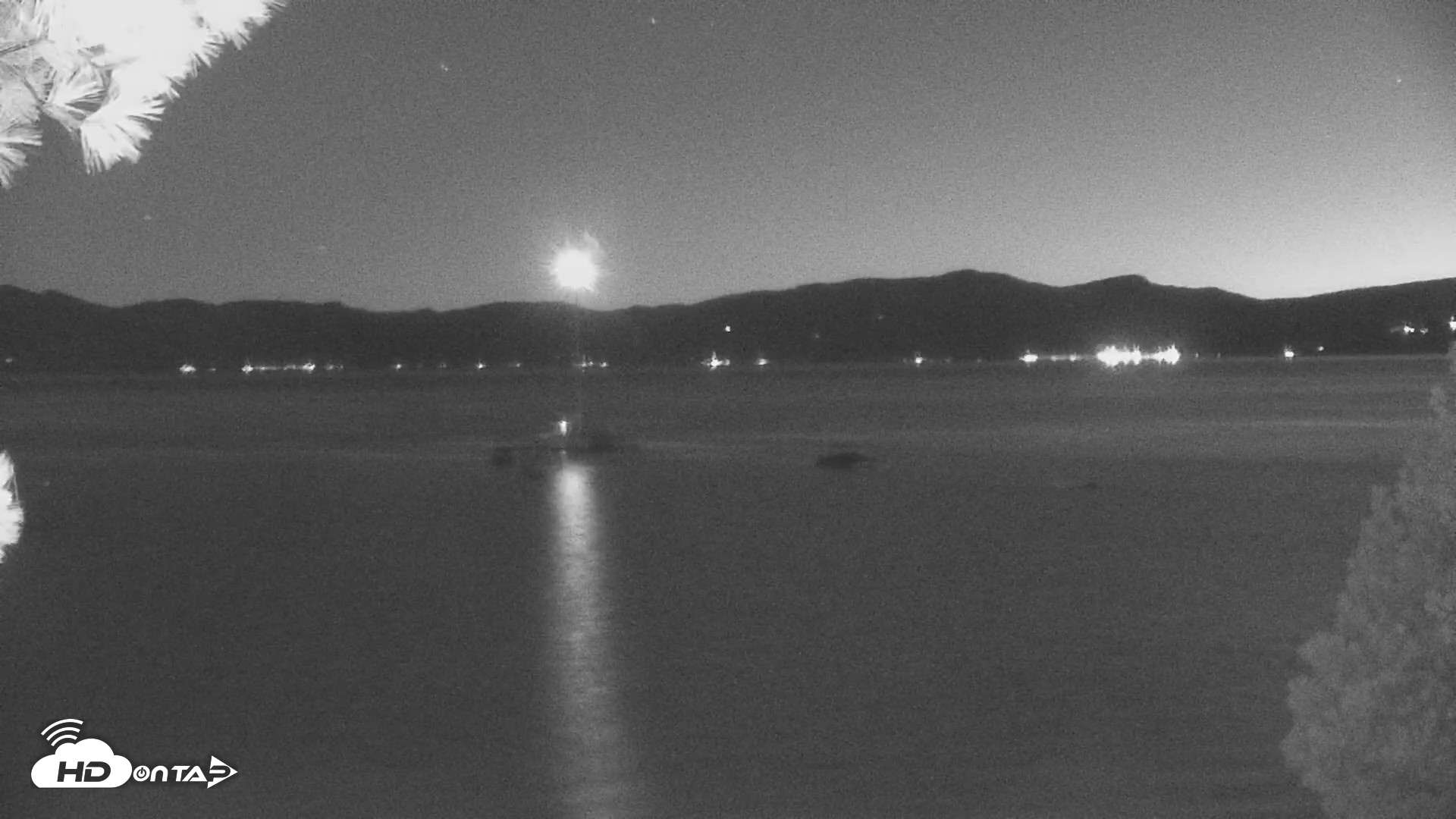 Snapshot of Kings Beach North Lake Tahoe Live Webcam taken Sep 29, 2026, 7:46pm PDT