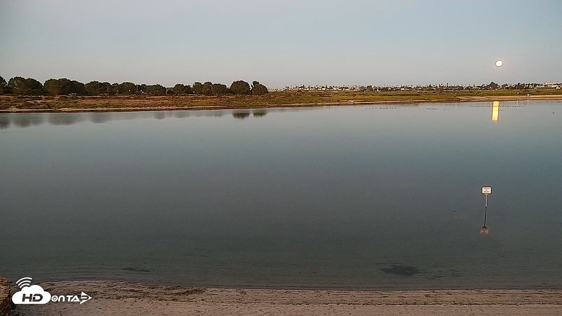 Snapshot of SD Mission Bay Resort Live Webcam taken Feb 1, 2026, 6:28am PST