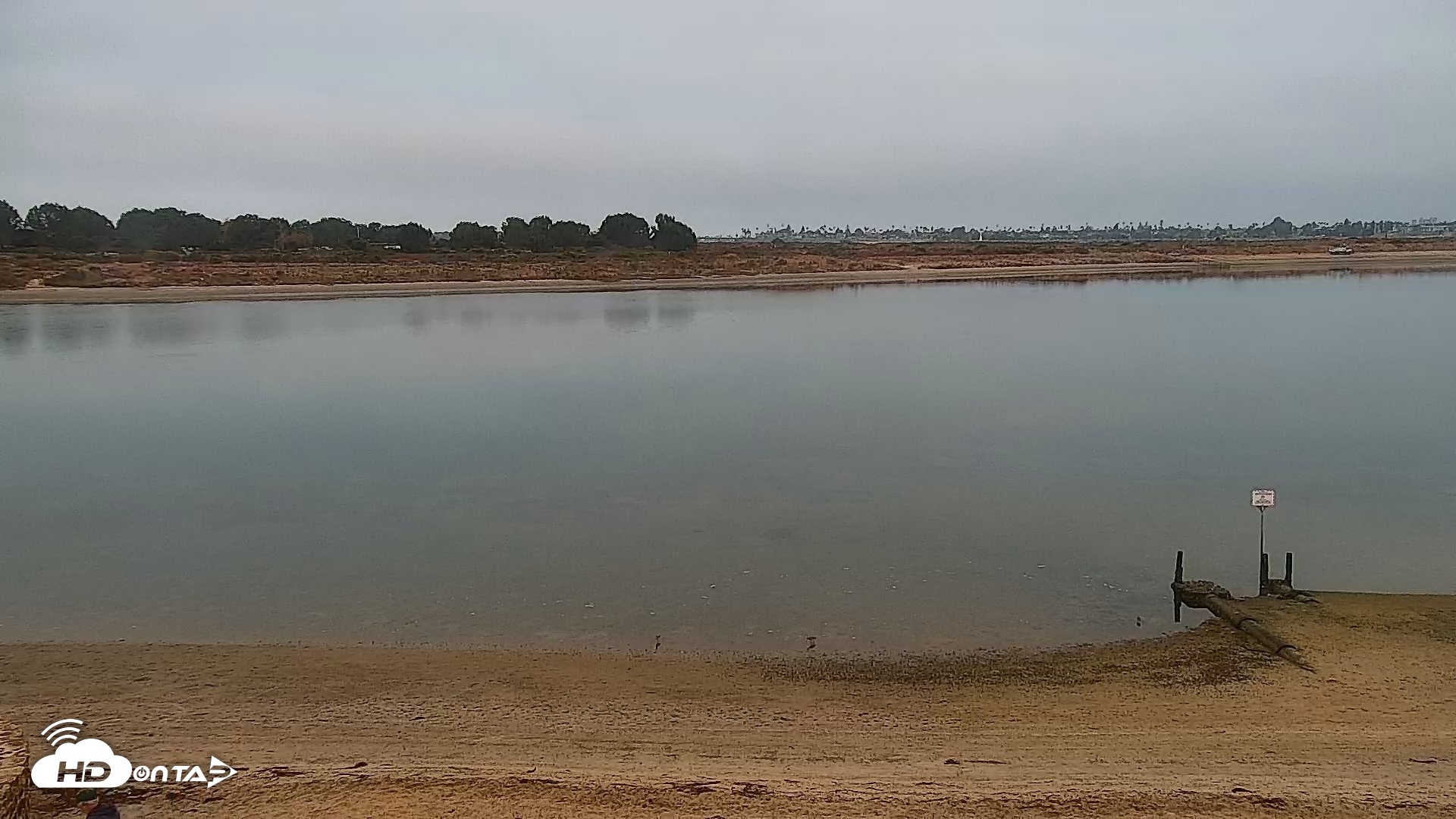 Snapshot of SD Mission Bay Resort Live Webcam taken Aug 10, 2026, 6:33am PDT