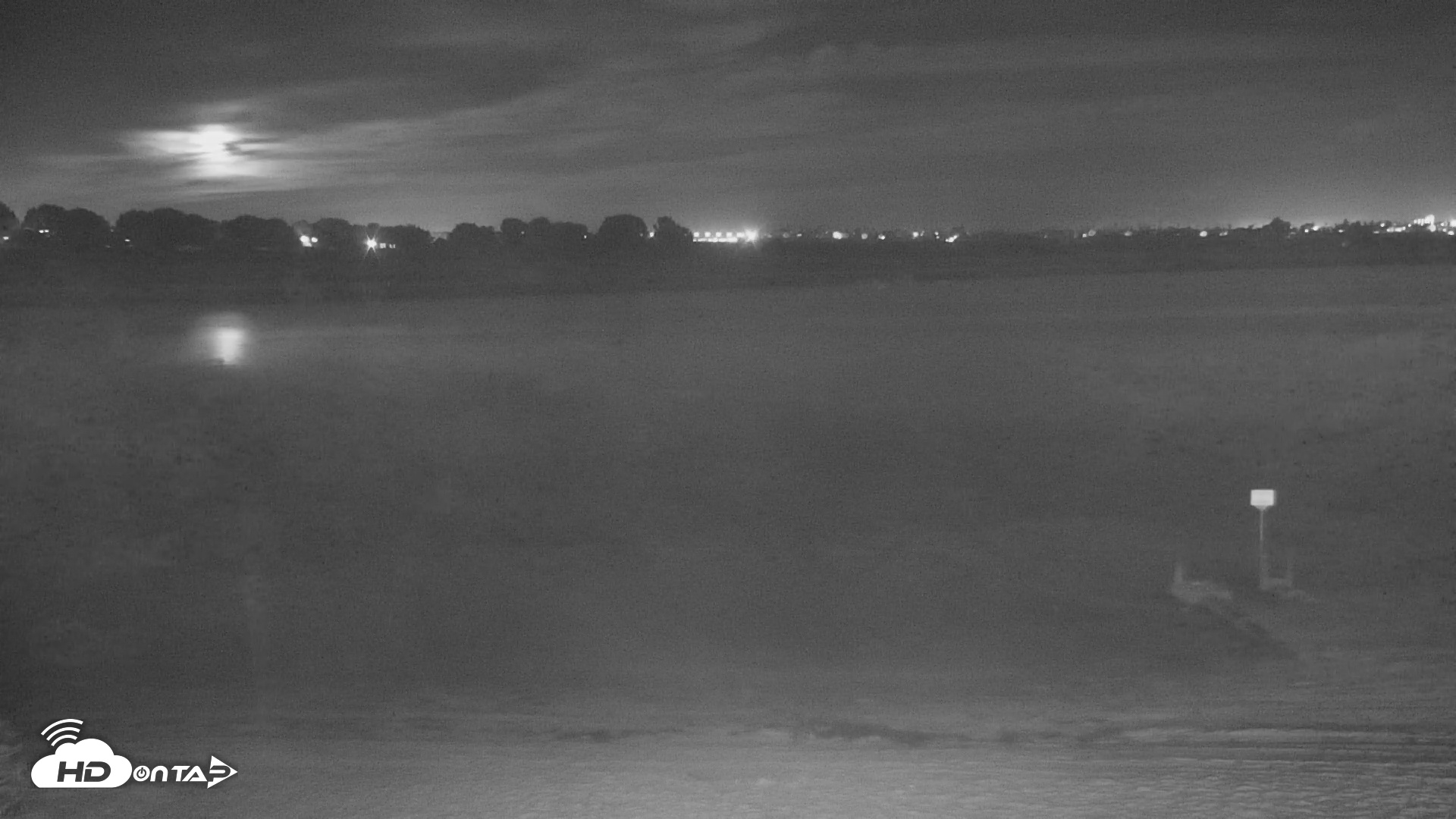 Snapshot of SD Mission Bay Resort Live Webcam taken May 11, 2025, 4:38am PDT