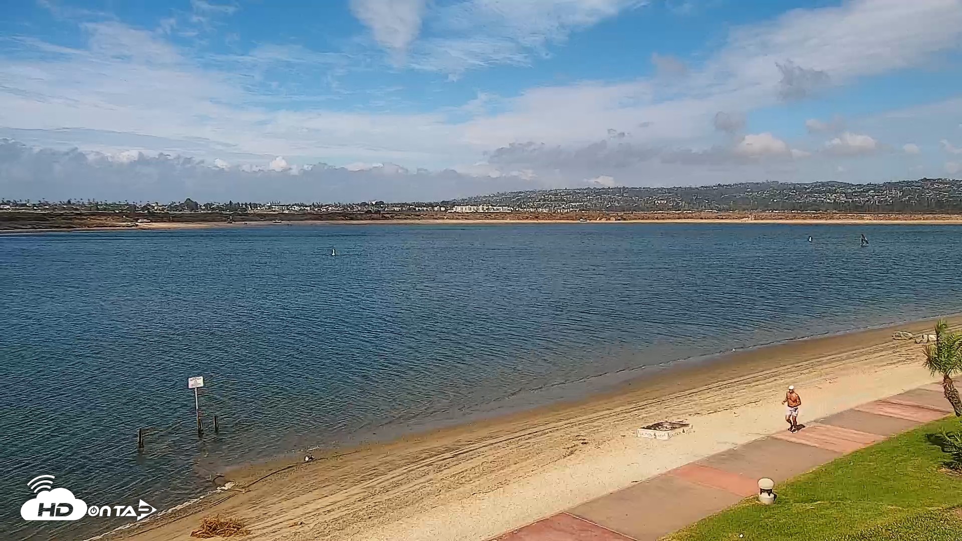 Snapshot of SD Mission Bay Resort Live Webcam taken Oct 21, 2026, 11:42am PDT
