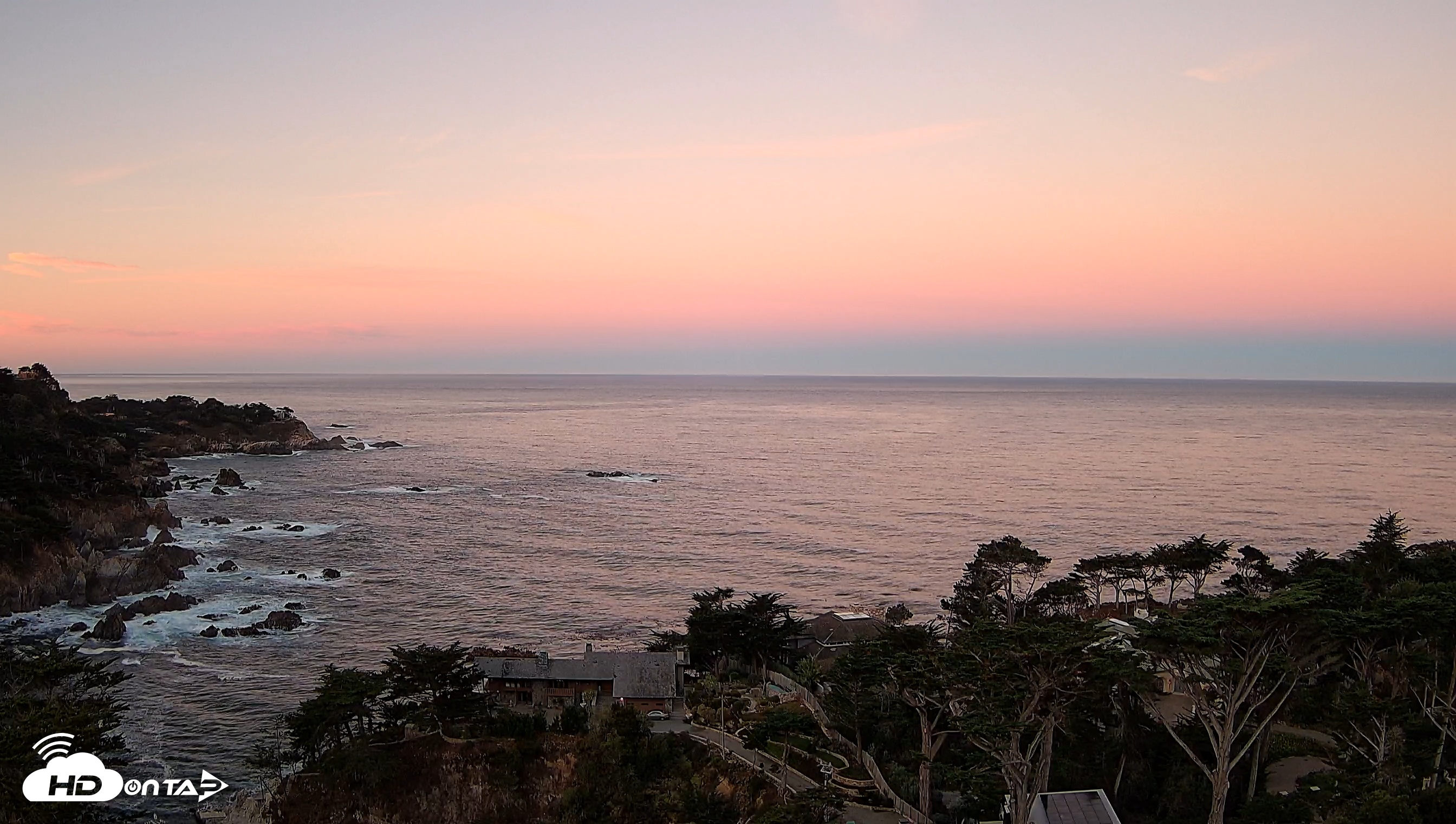 Snapshot of Carmel-By-The-Sea Live Webcam taken Oct 17, 2025, 7:14am PDT