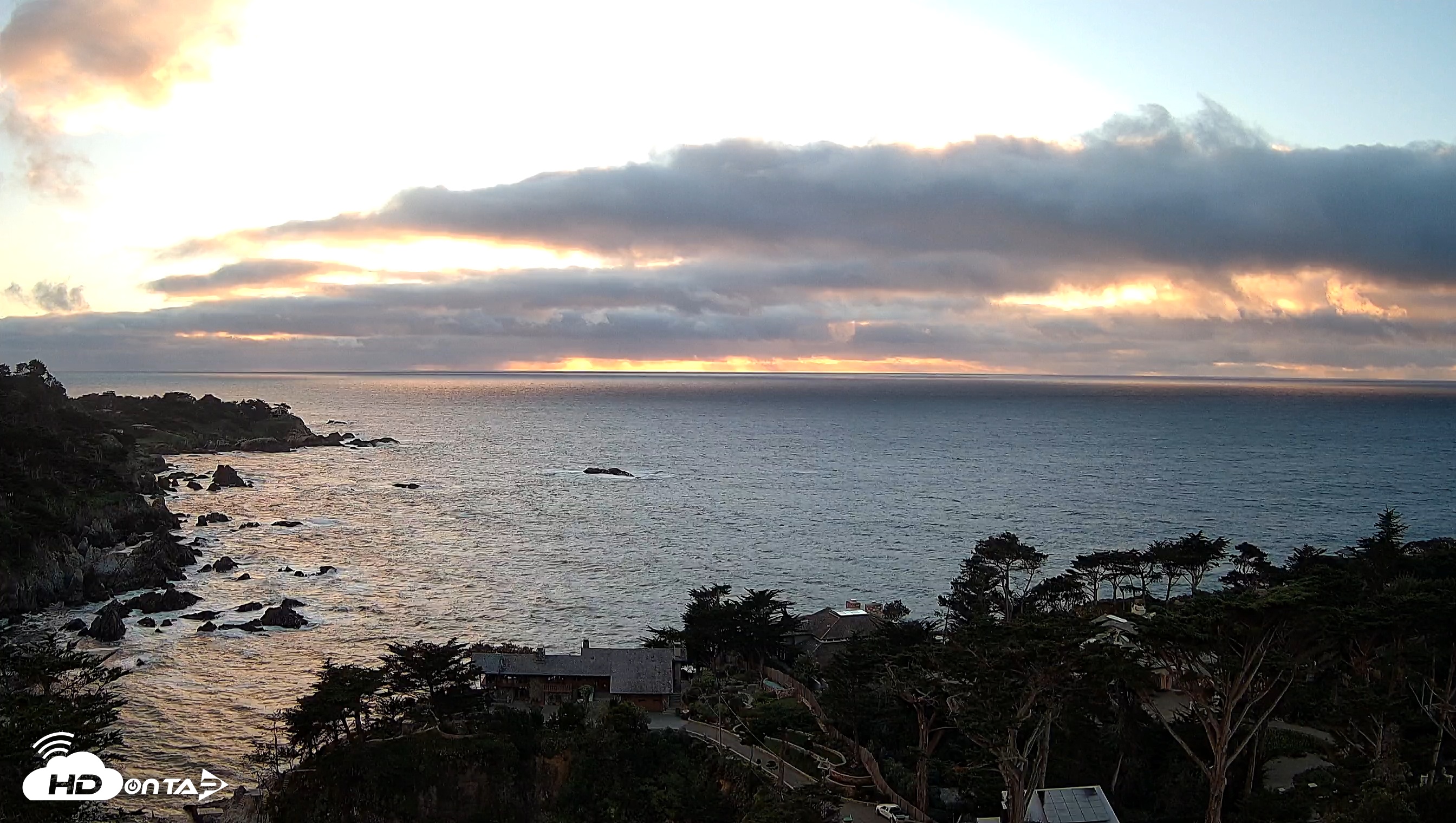 Snapshot of Carmel-By-The-Sea Live Webcam taken Jan 7, 2026, 4:47pm PST