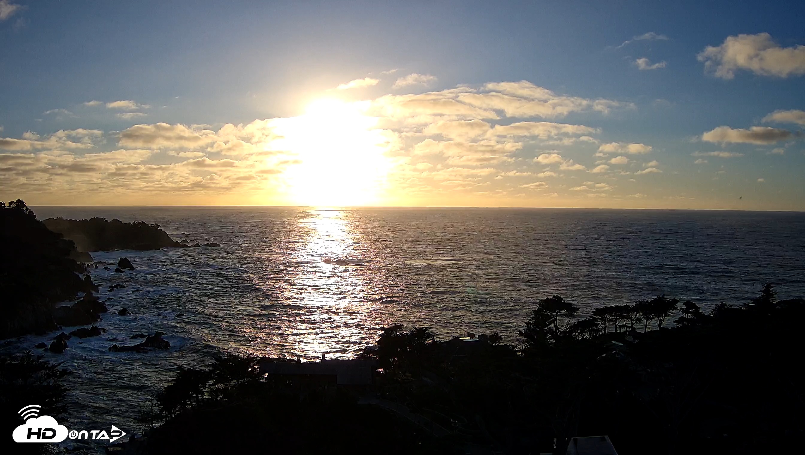 Snapshot of Carmel-By-The-Sea Live Webcam taken Dec 27, 2025, 4:21pm PST