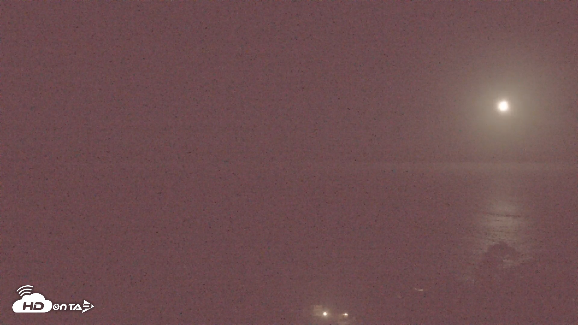 Snapshot of Carmel-By-The-Sea Live Webcam taken May 9, 2025, 3:49am PDT