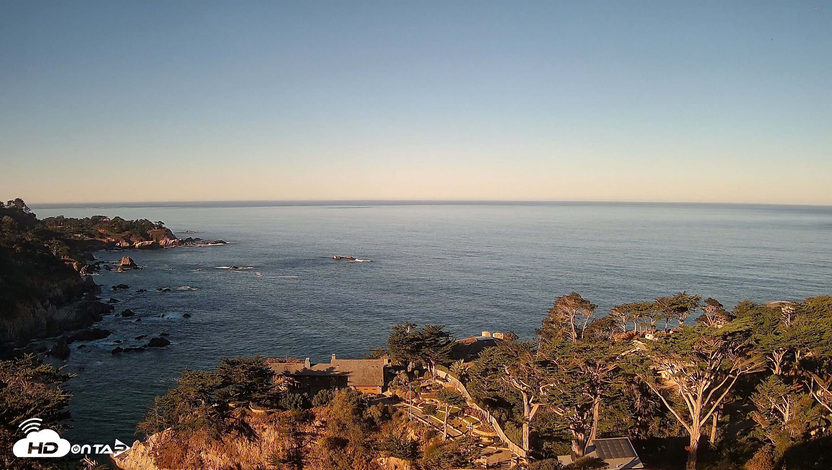 Snapshot of Carmel-By-The-Sea Live Webcam taken Oct 16, 2026, 8:44am PDT